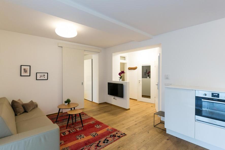 Apartment with Terrace - Ground Floor and Air-Conditioning  - 1  photo 1
