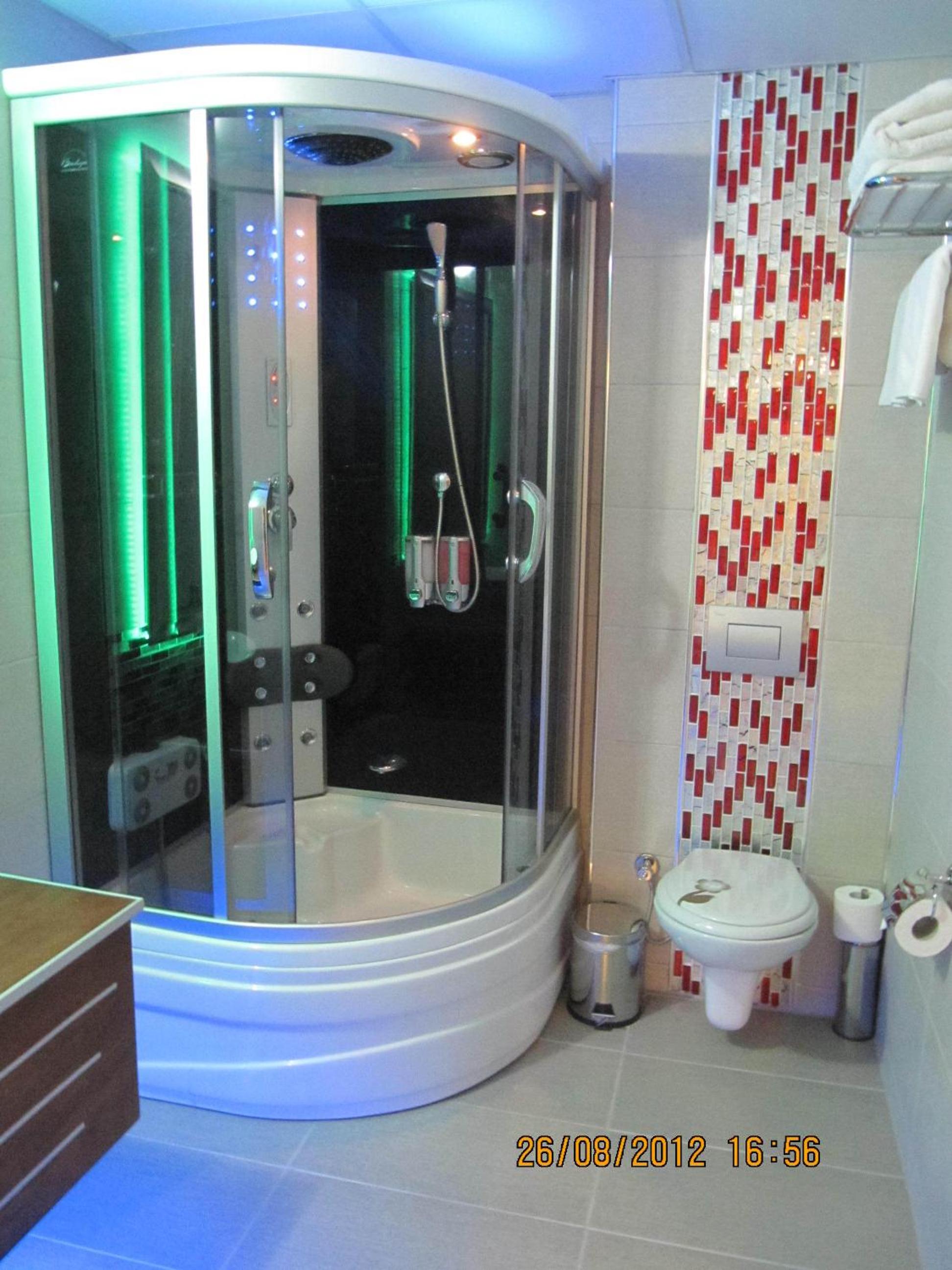Deluxe Triple Room photo 3