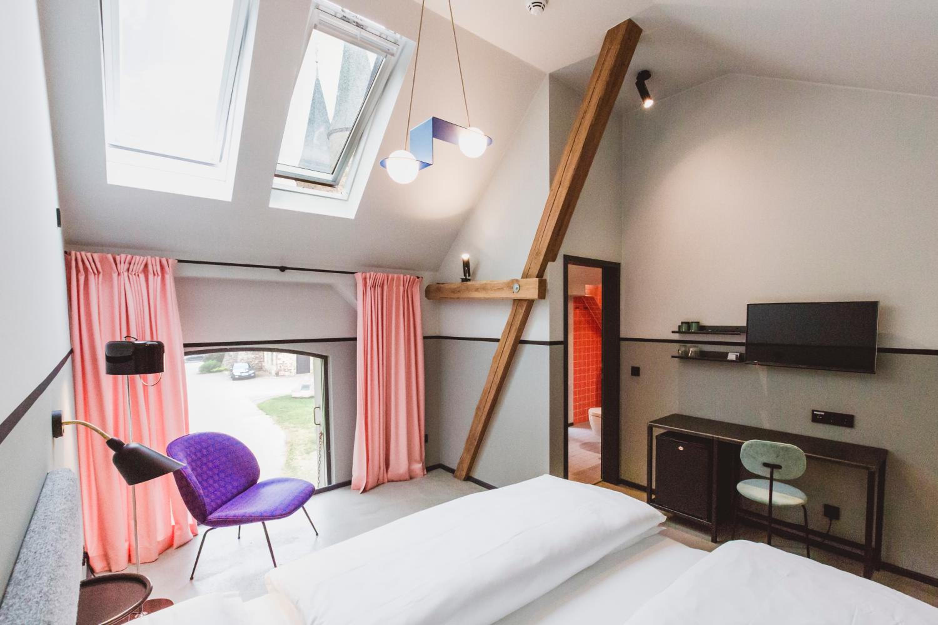 Large Double Room photo 2