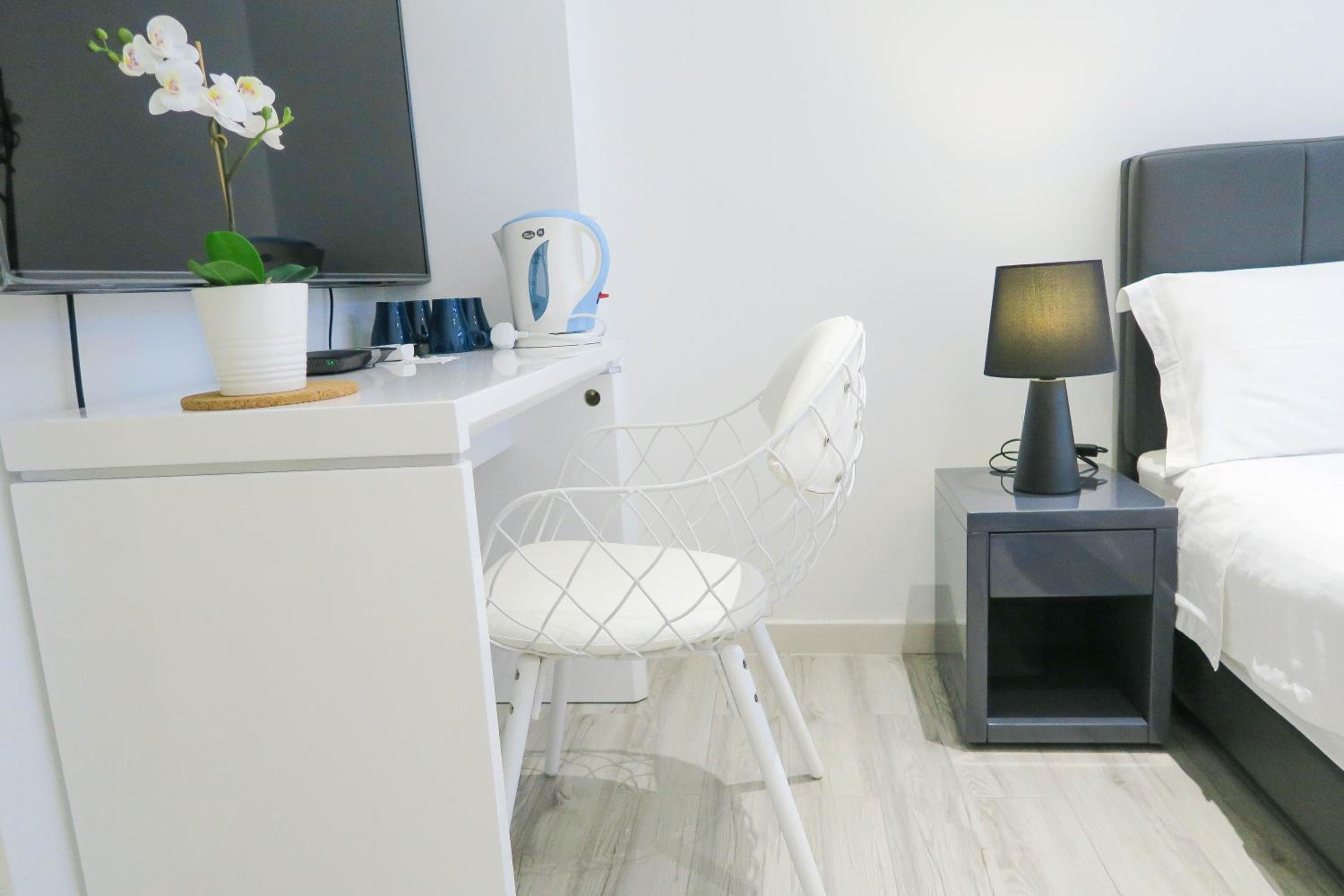 Apartment photo 2