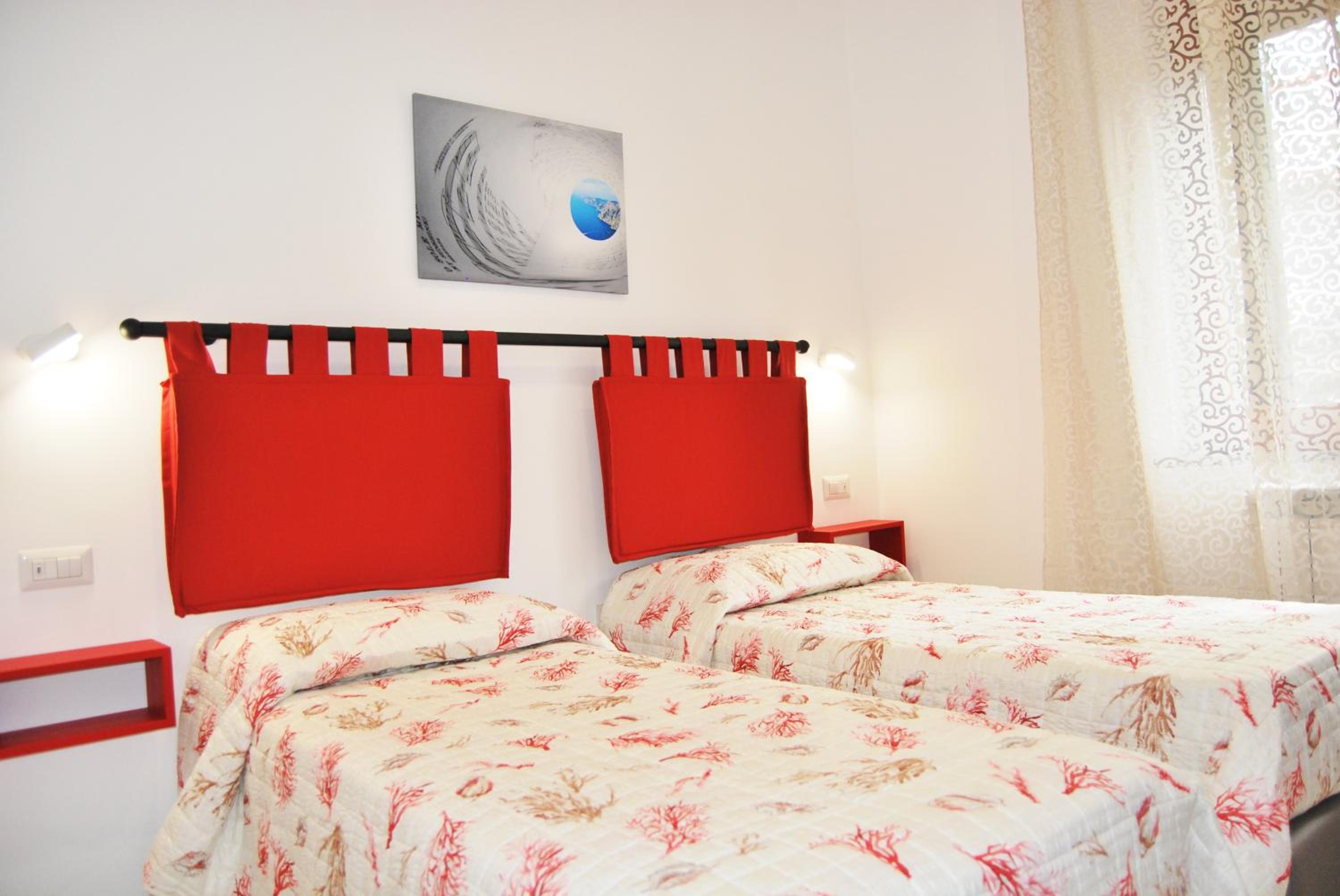 Two-Bedroom Apartment - Photo 7