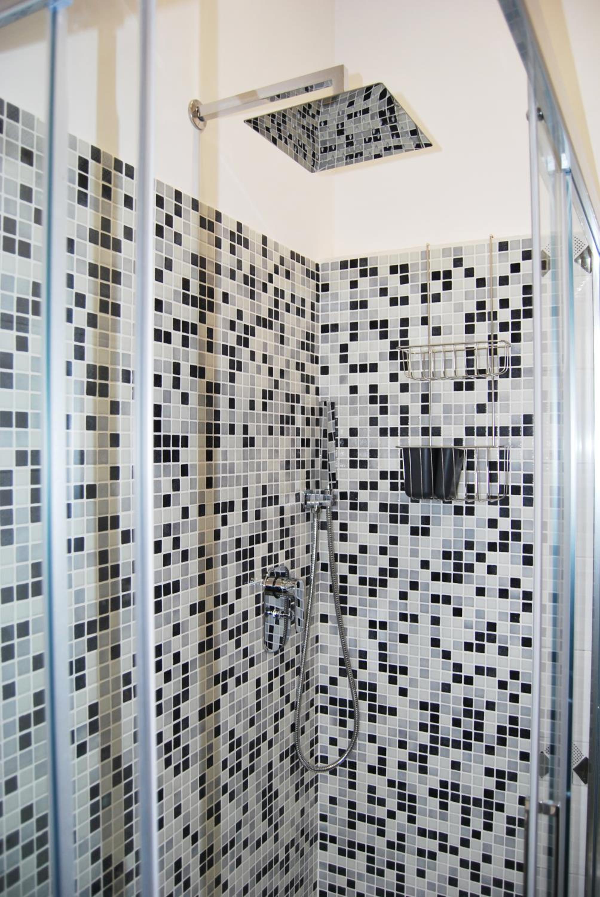 Two-Bedroom Apartment - Photo 11