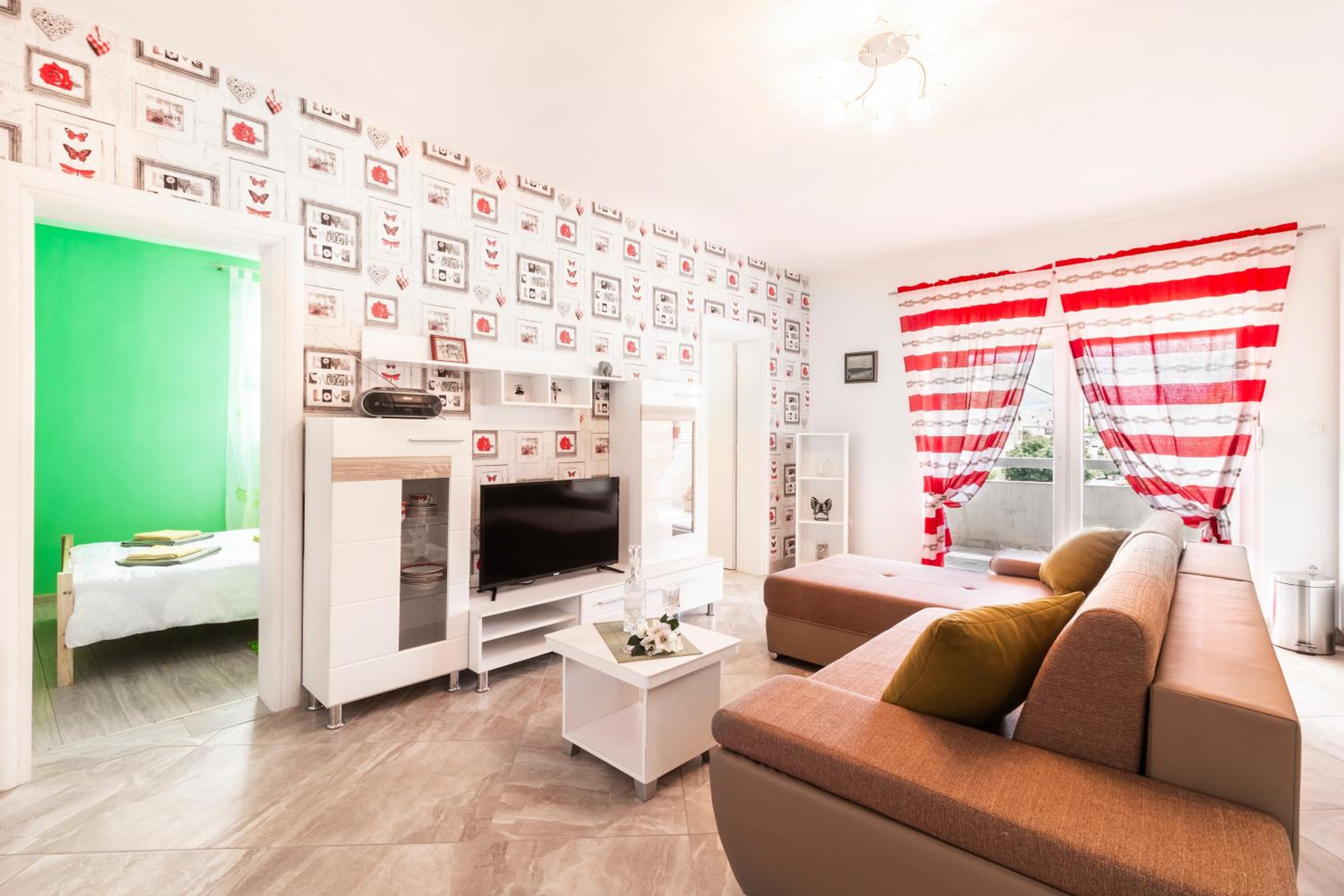 Deluxe Apartment