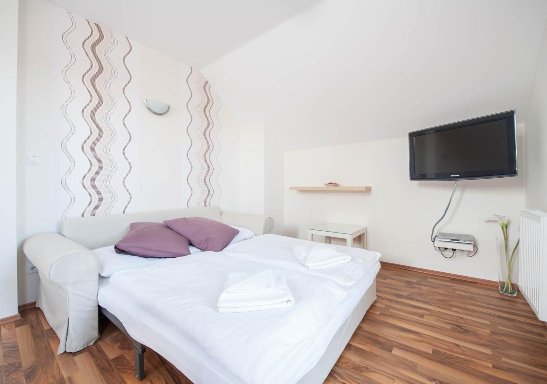 Apartment (4 Adults)
