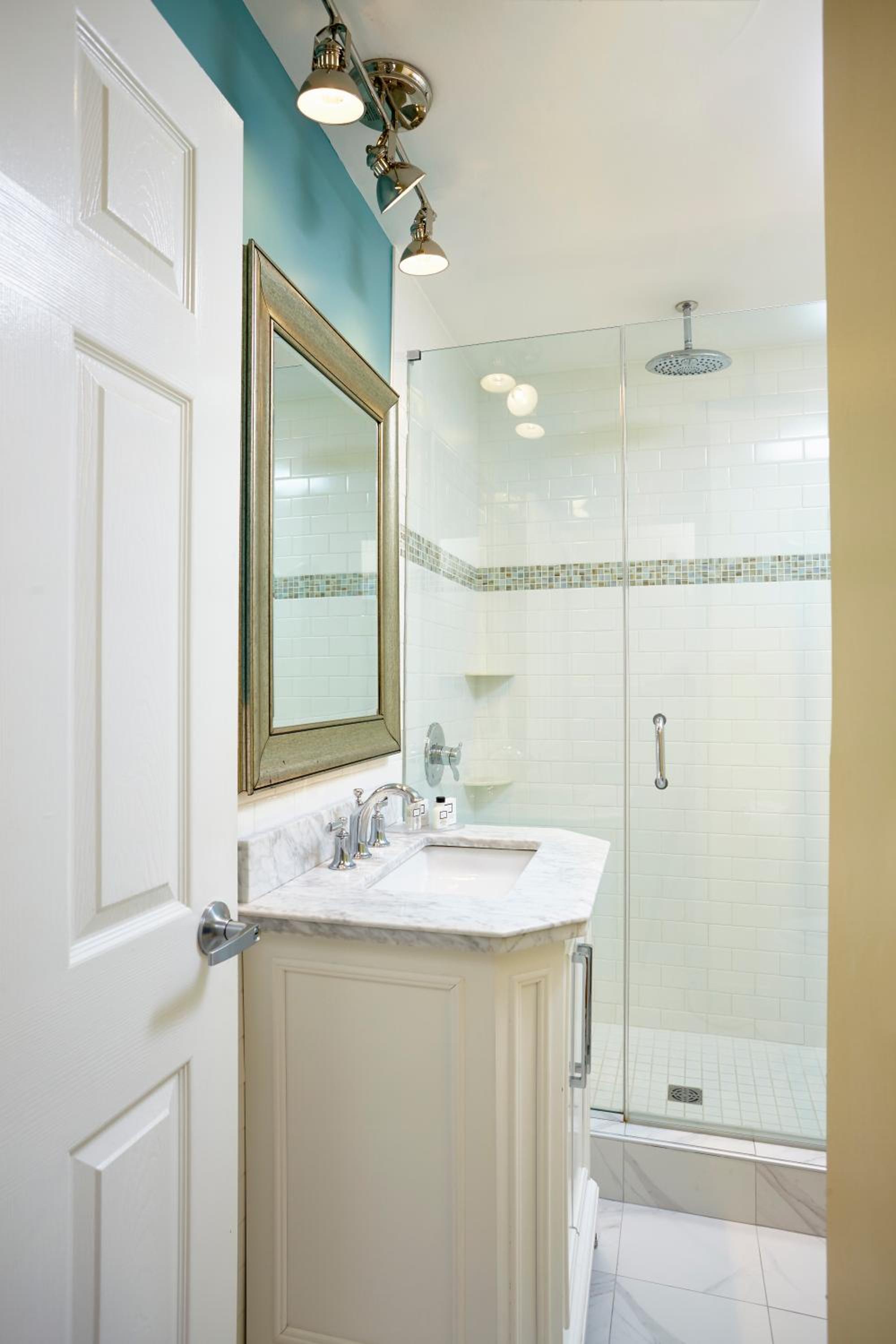 One-Bedroom Suite photo 3
