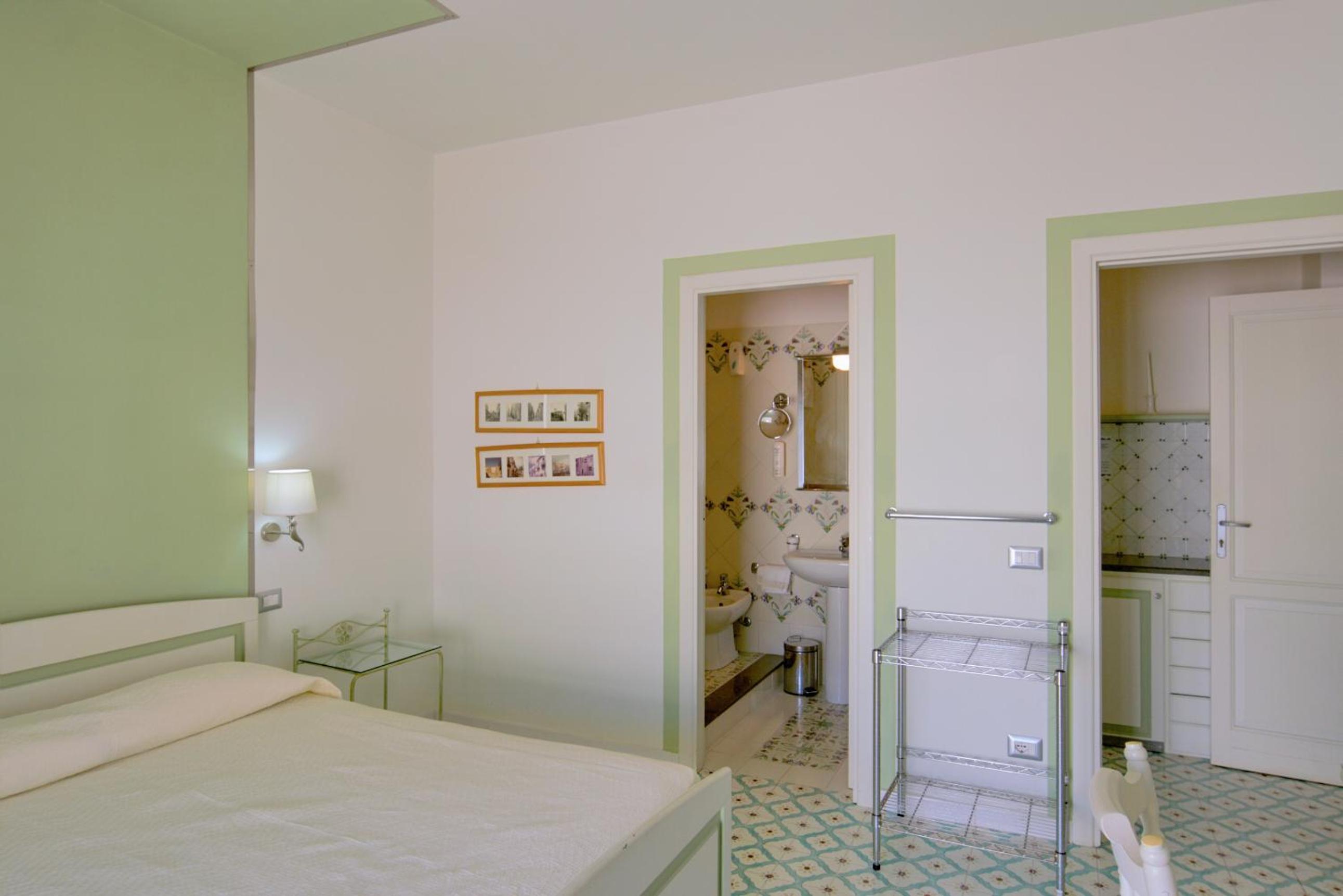 Studio (3 Adults) - Photo 6