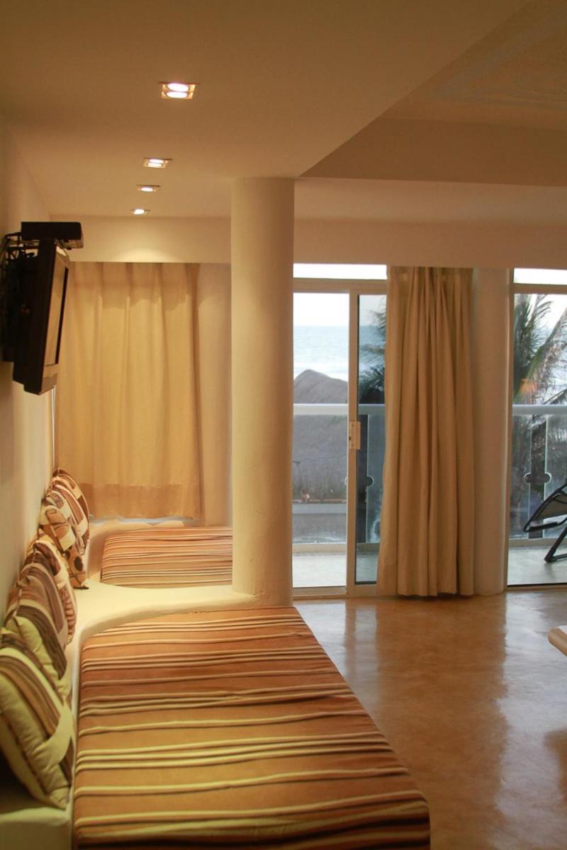 Studio with Sea View