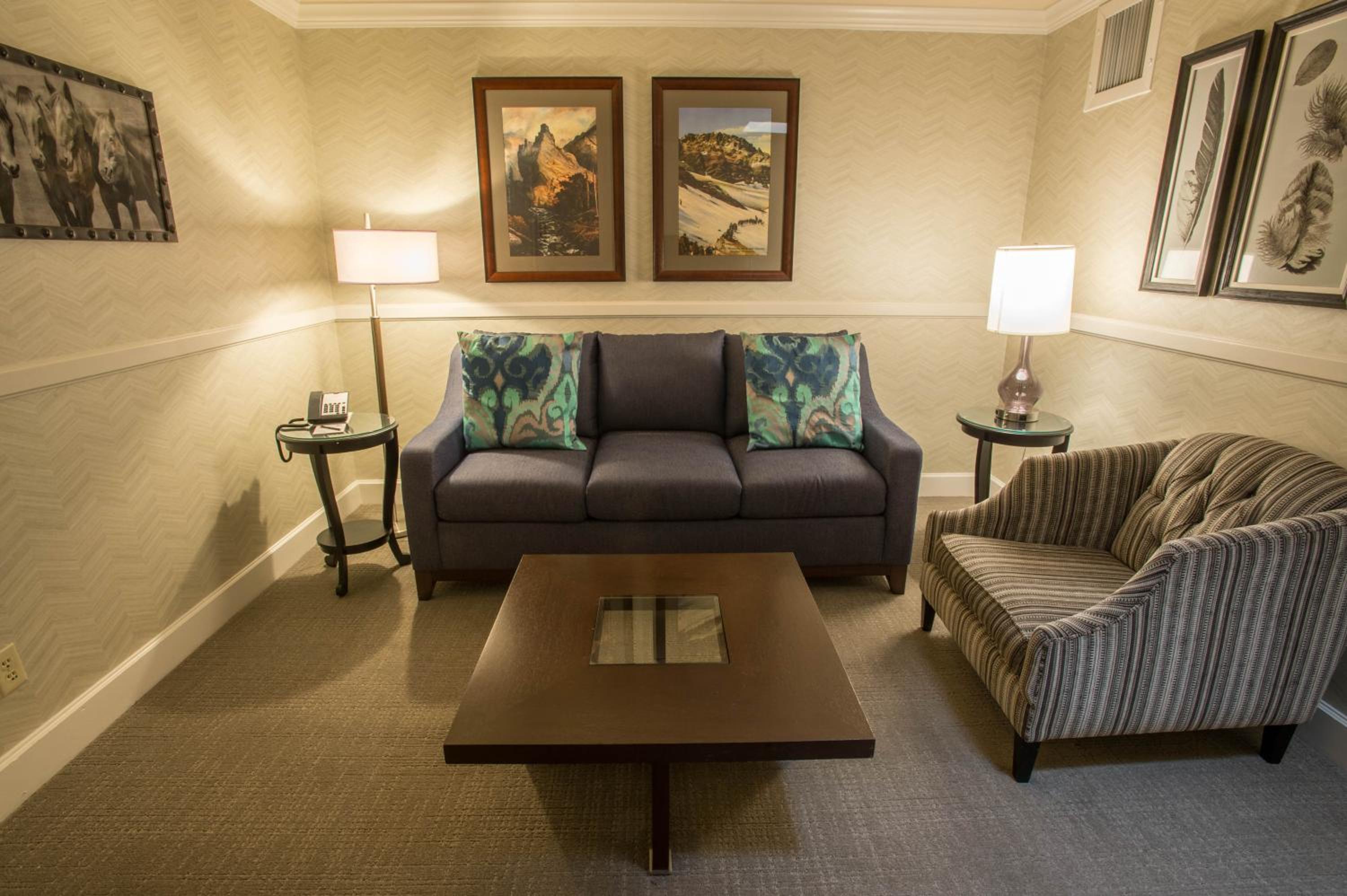 North Wing Two Queen Suite - Photo 3