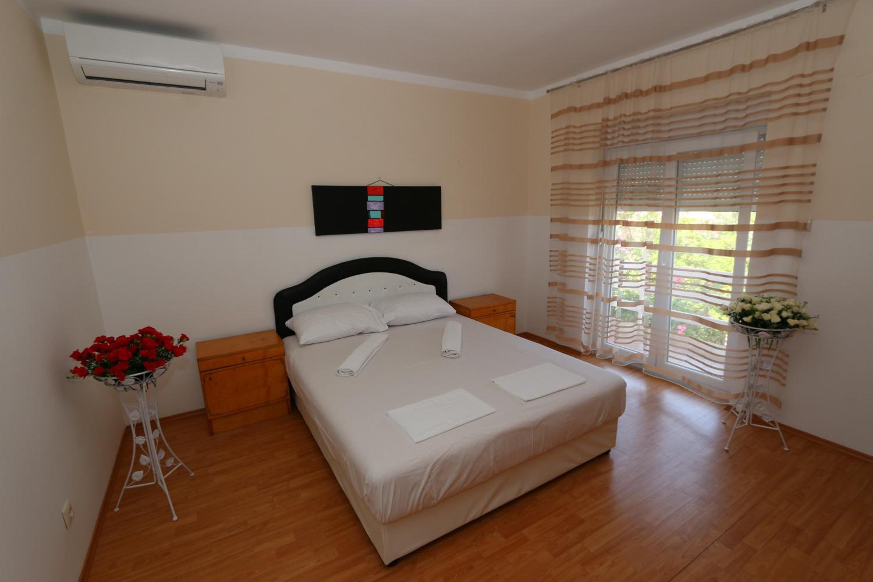 Apartment with Sea View - Photo 18