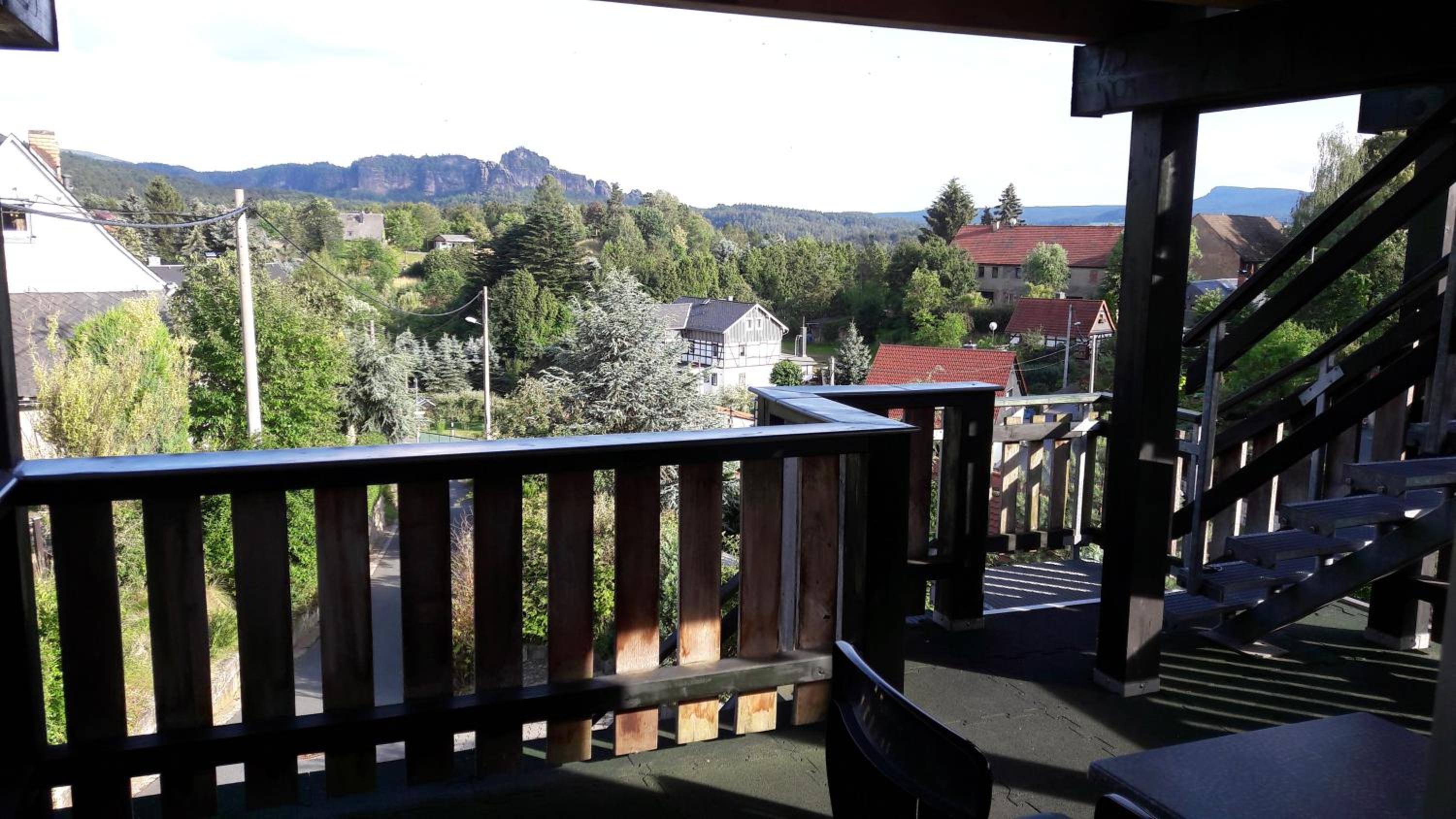 Apartment with Balcony photo 2