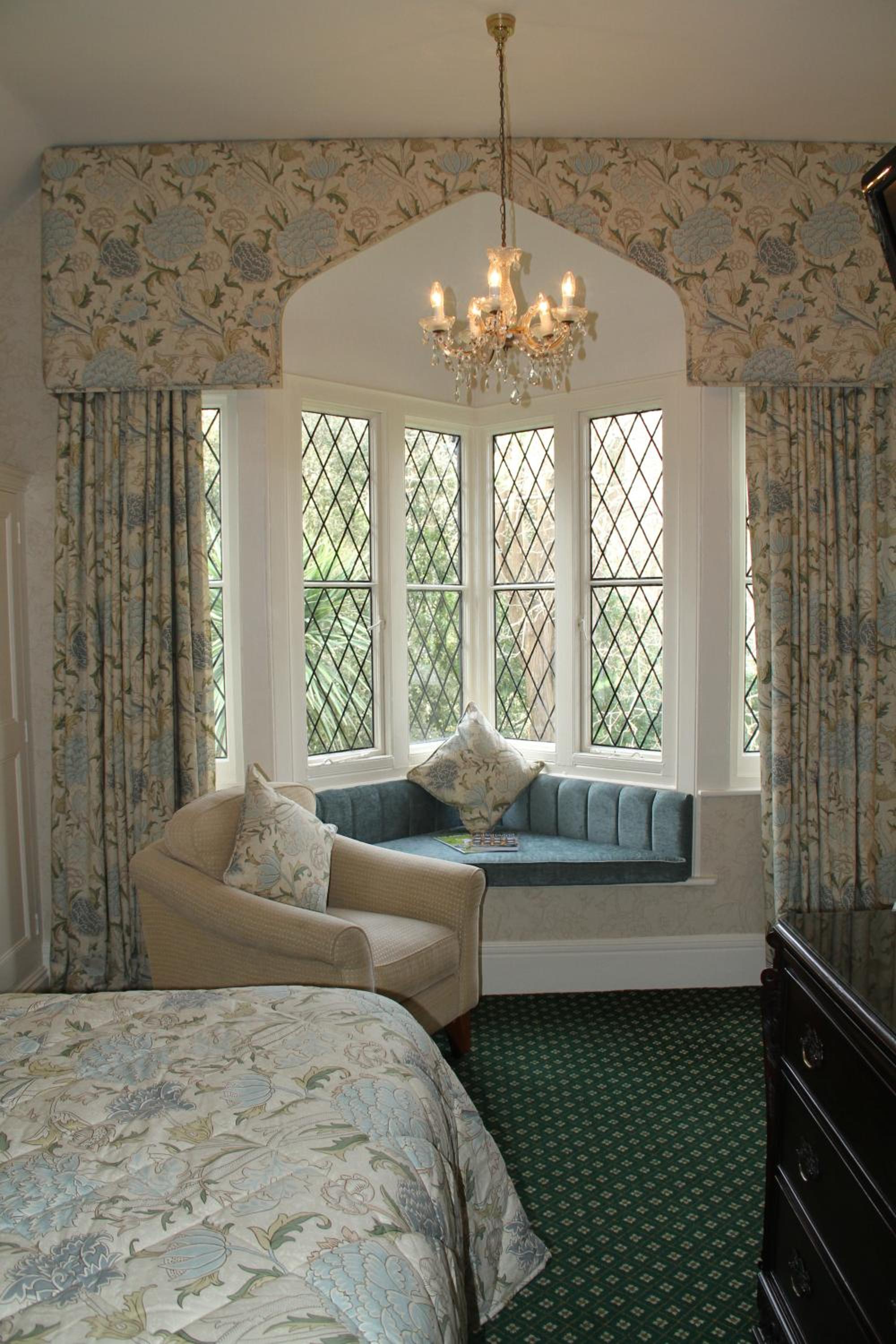 Superior Deluxe Double or Twin Room  photo 1