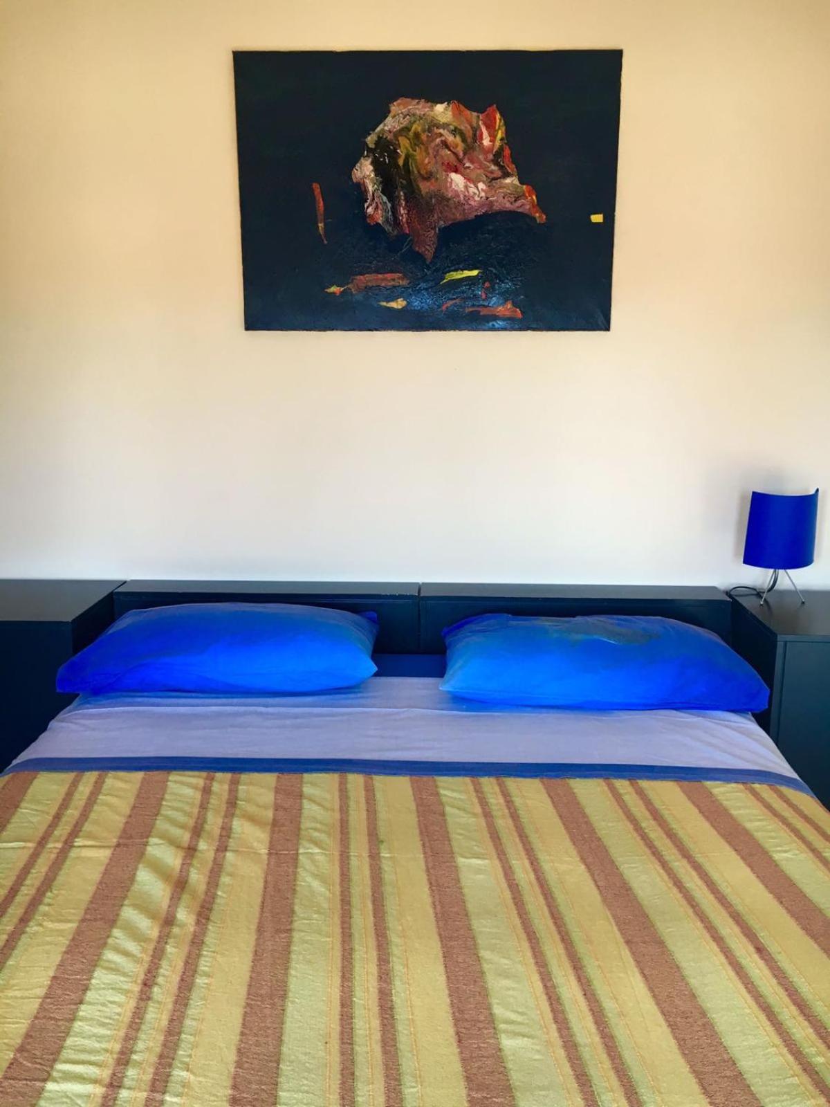 One-Bedroom House photo 1