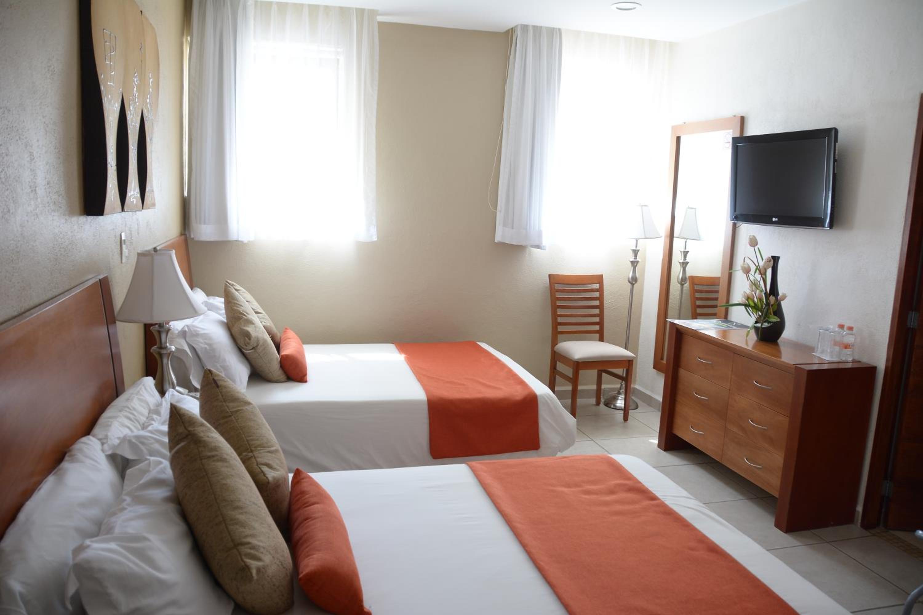 Standard Double Room with Two Double Beds - Photo 7