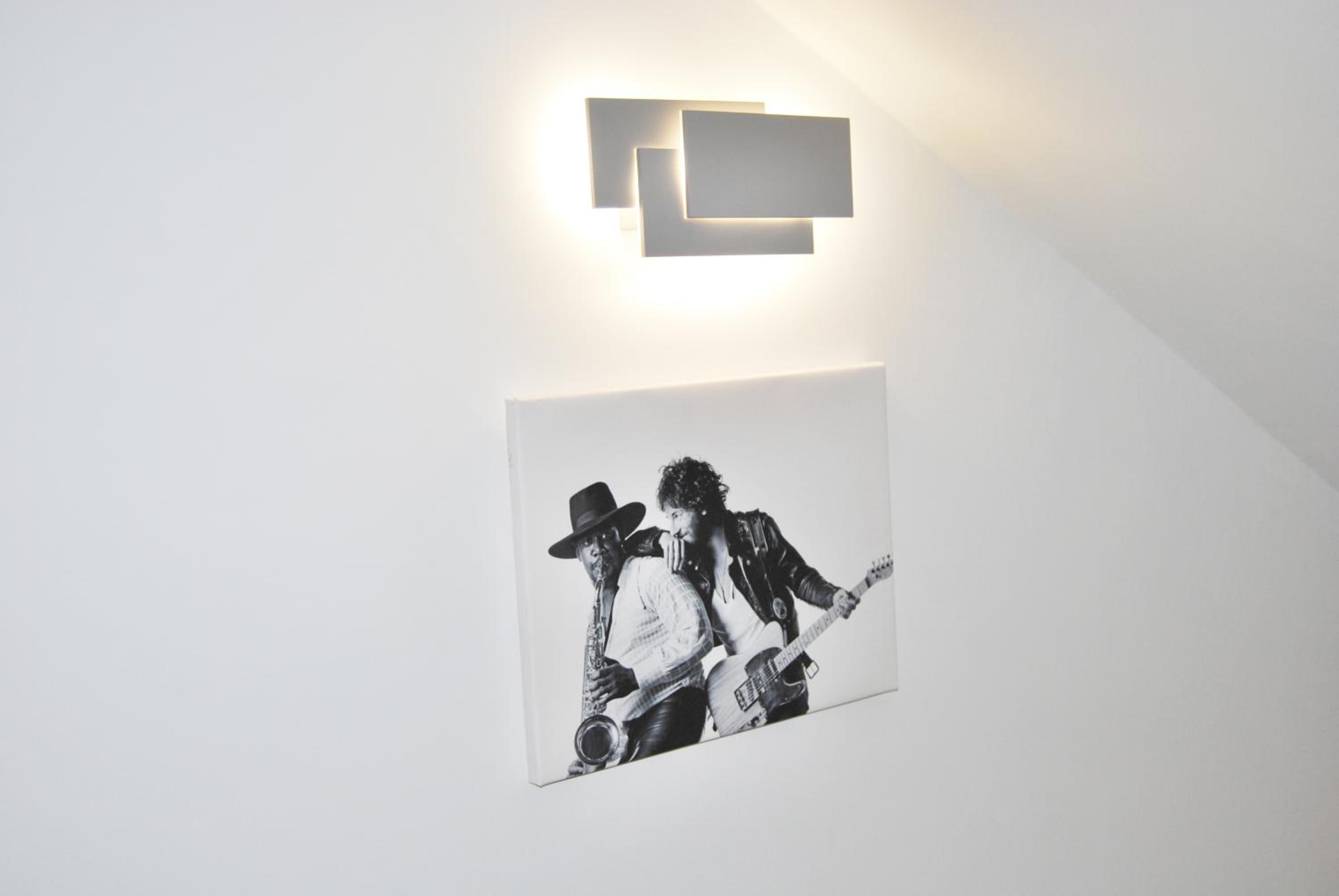 Two-Bedroom Apartment - Photo 10