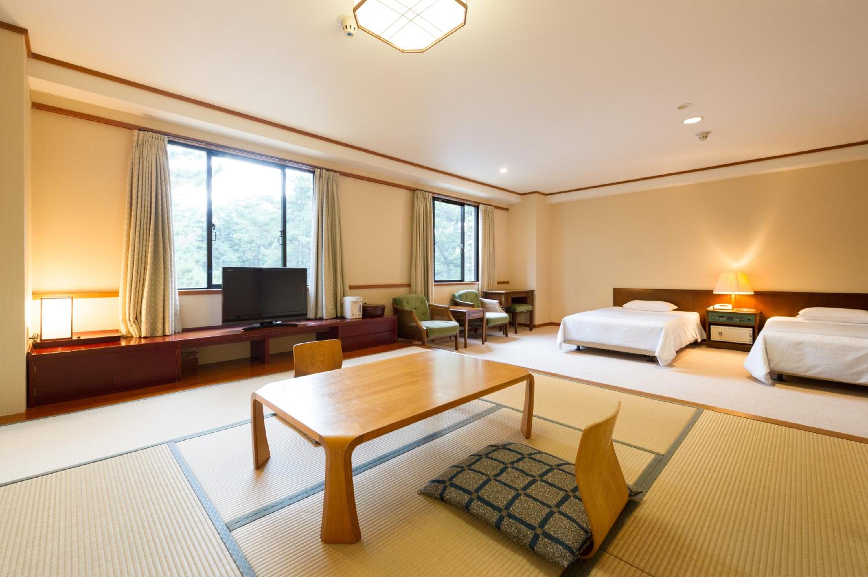 Family Room - Non-Smoking - Photo 7