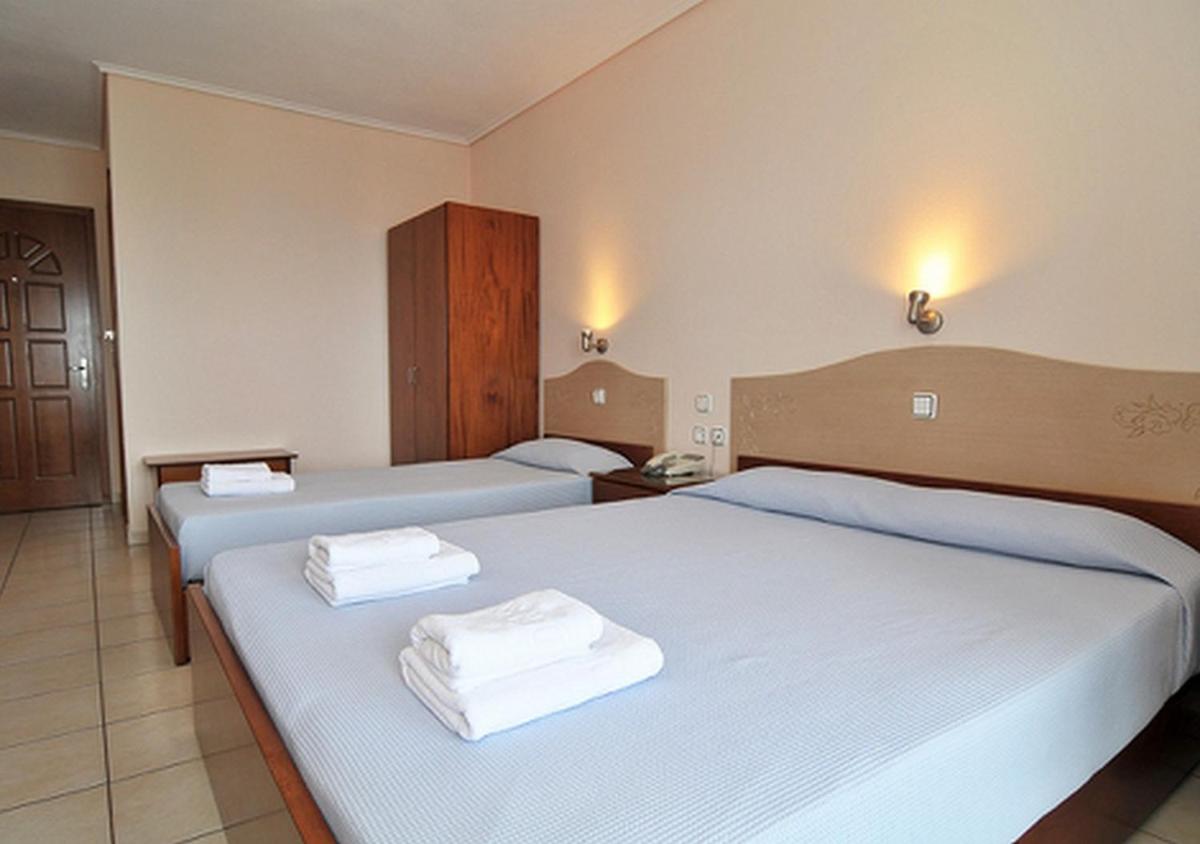 Triple Room with Sea View