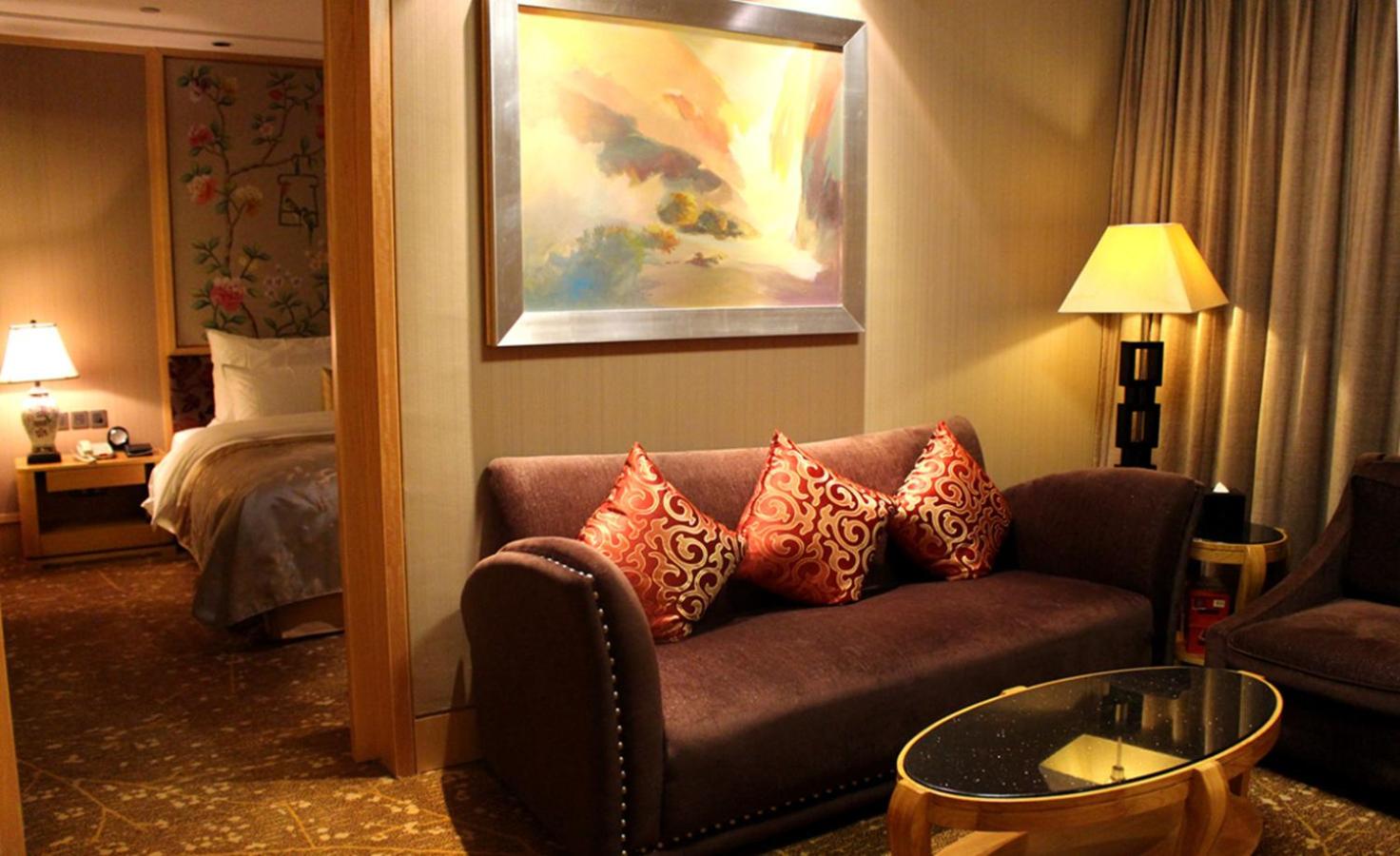 Main Building Deluxe Suite