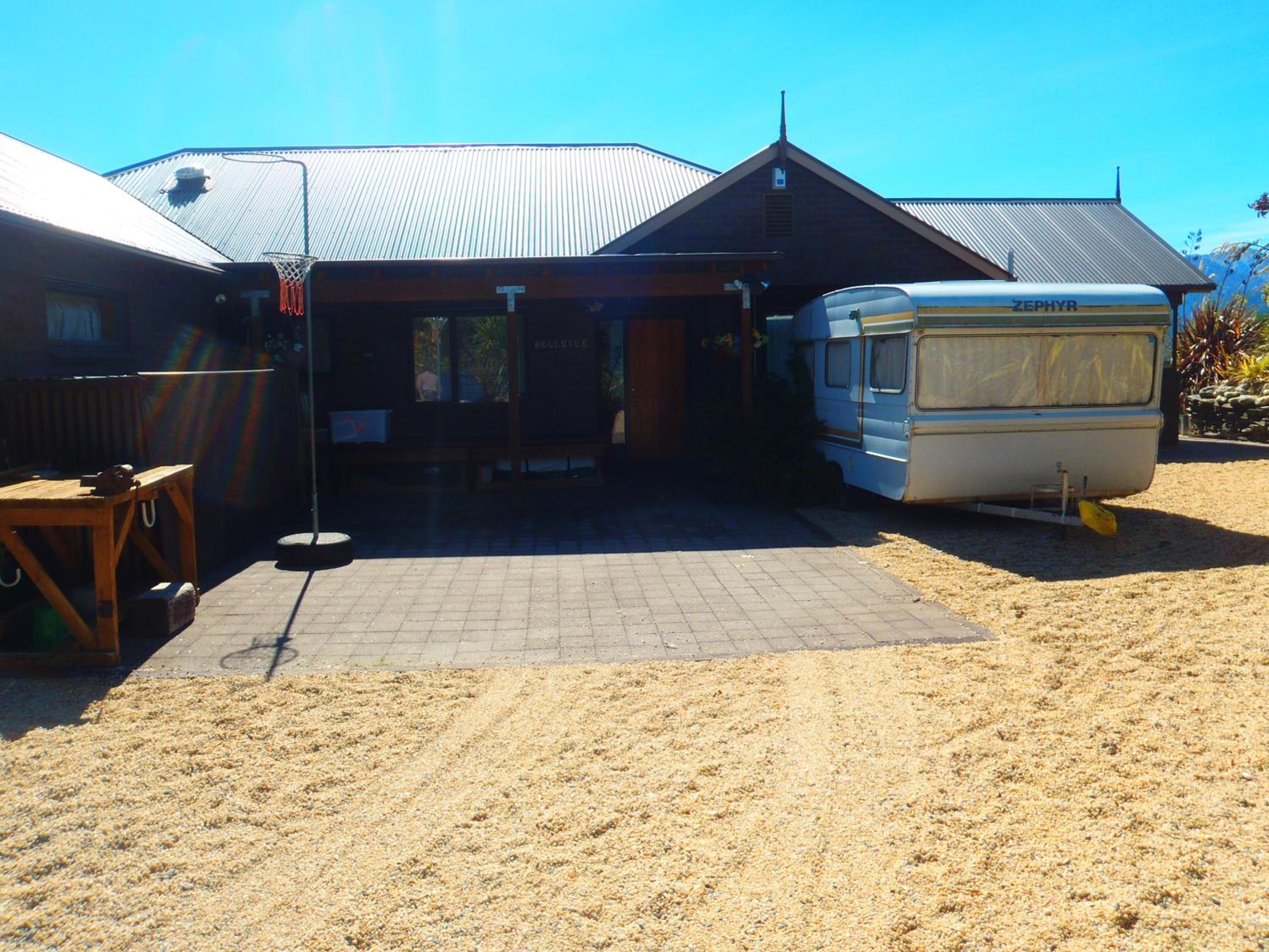 Four-Bedroom House - Photo 6