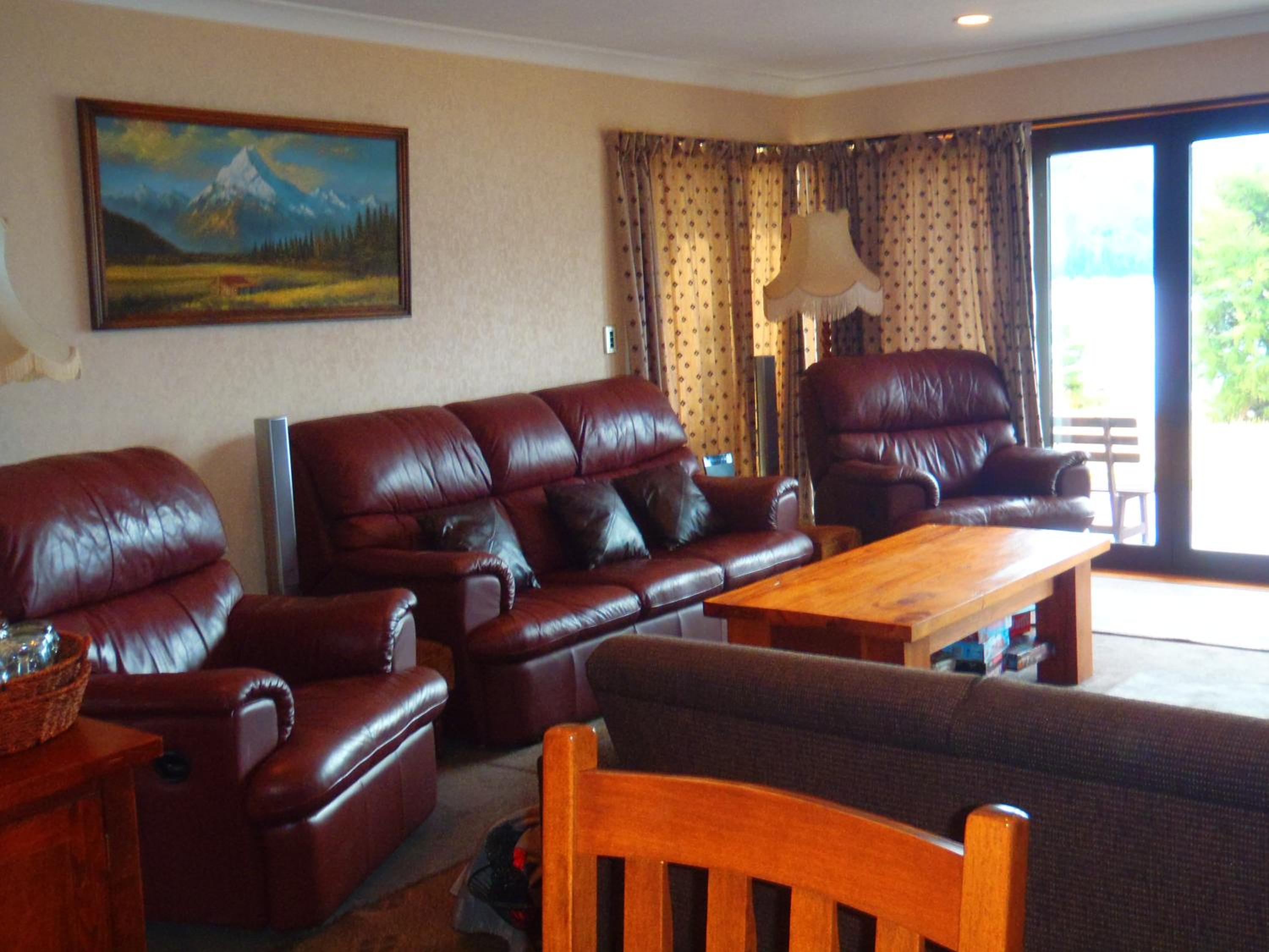 Four-Bedroom House - Photo 25