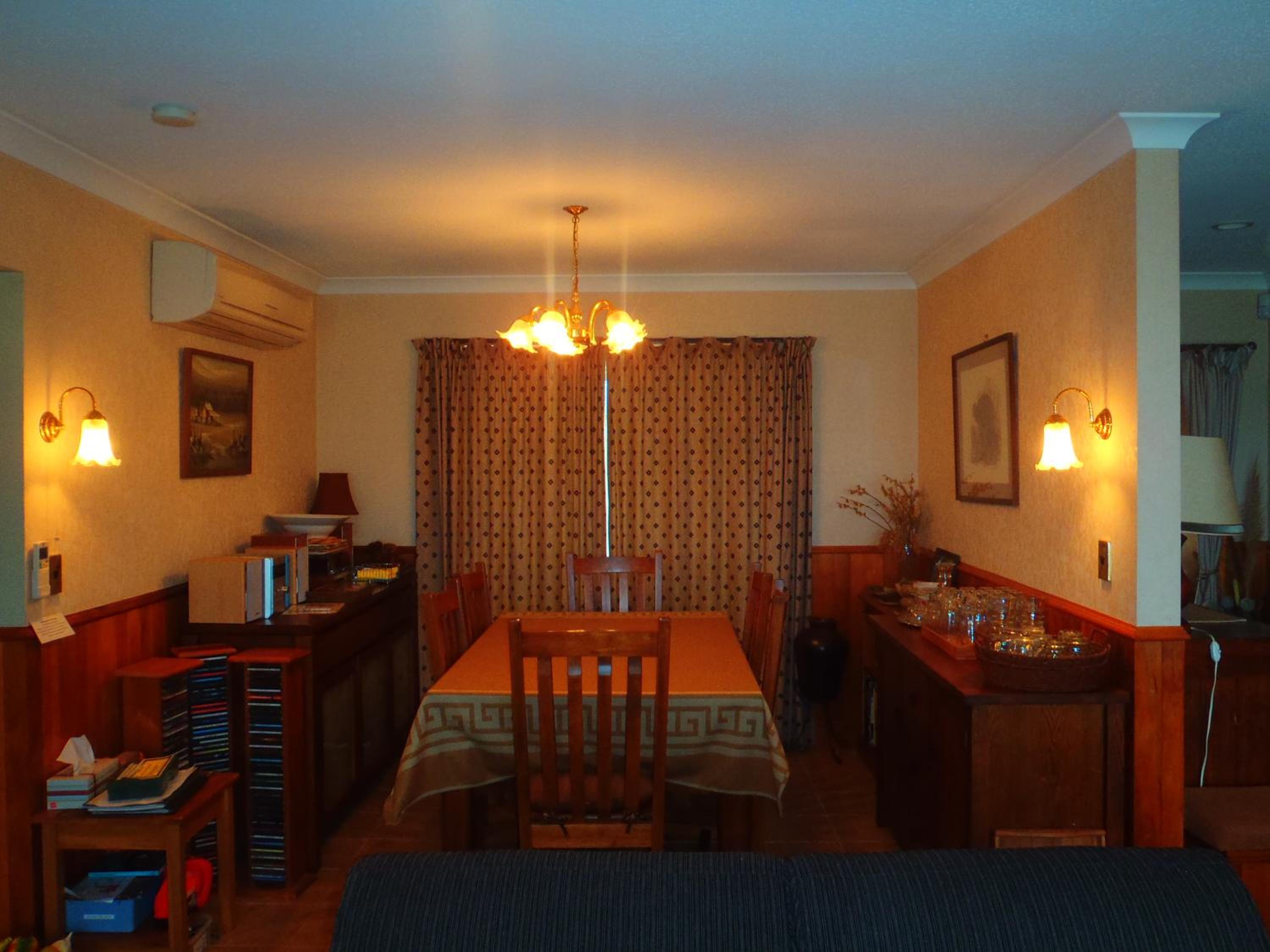 Four-Bedroom House - Photo 7