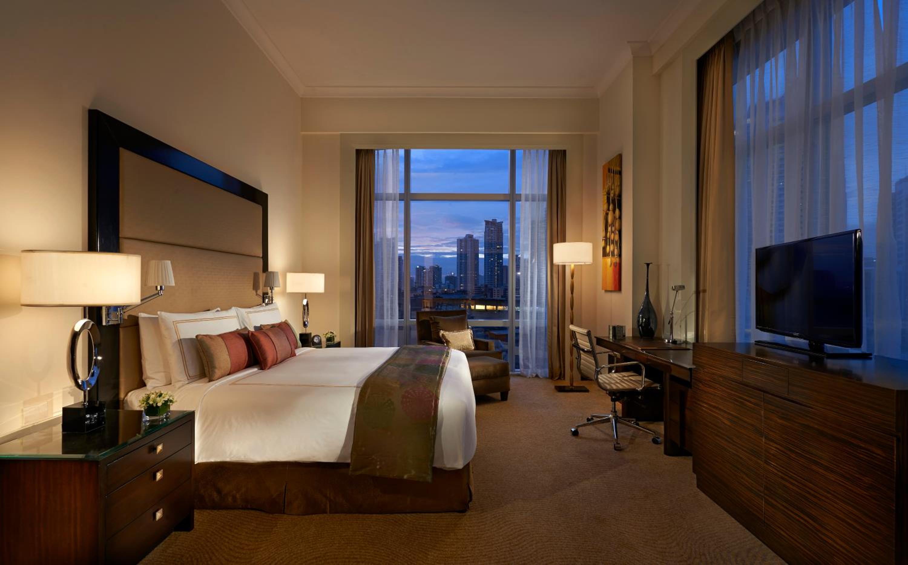 Fairmont Gold Corner Suite