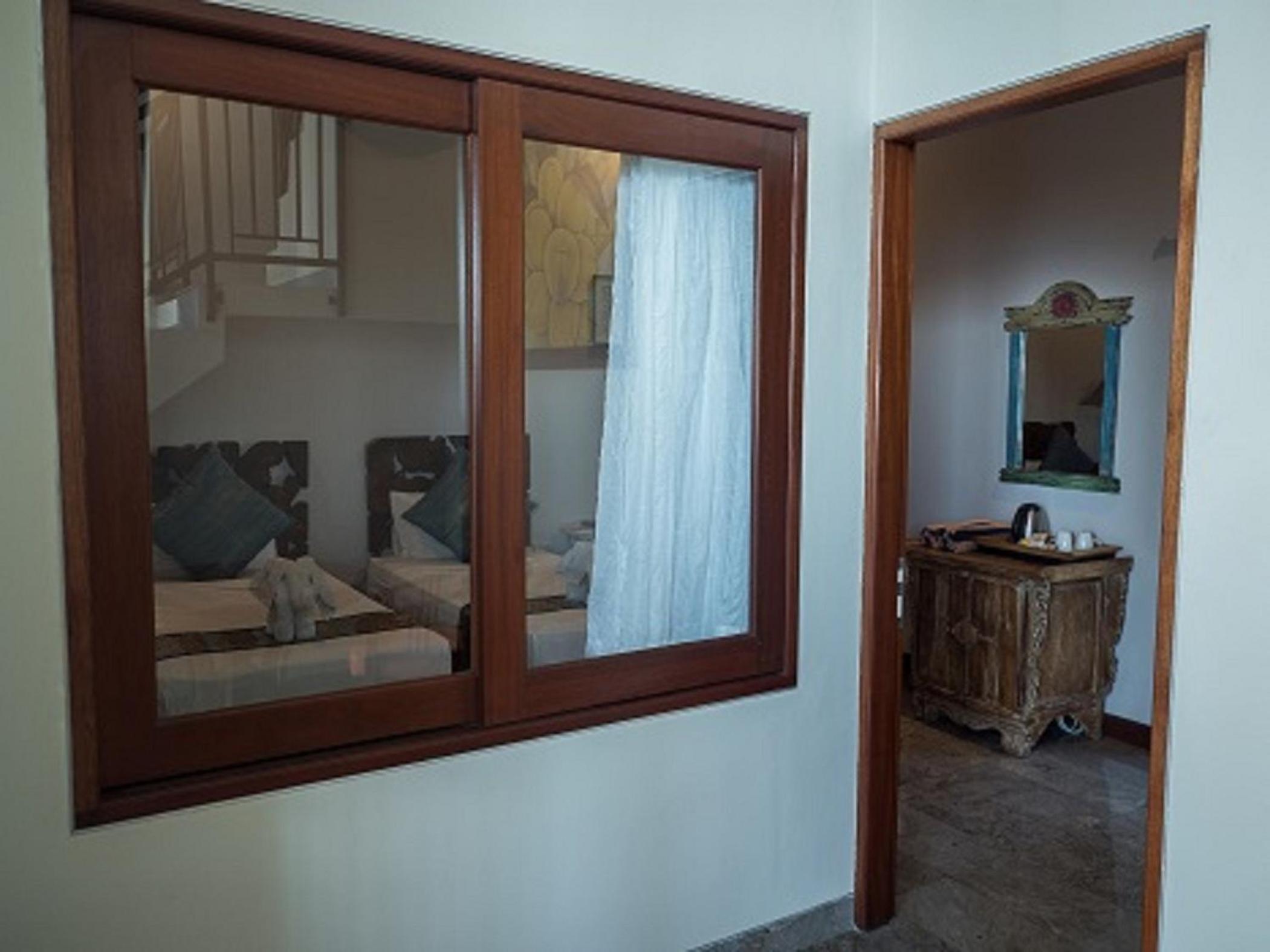 Corner Twin Room - Photo 14