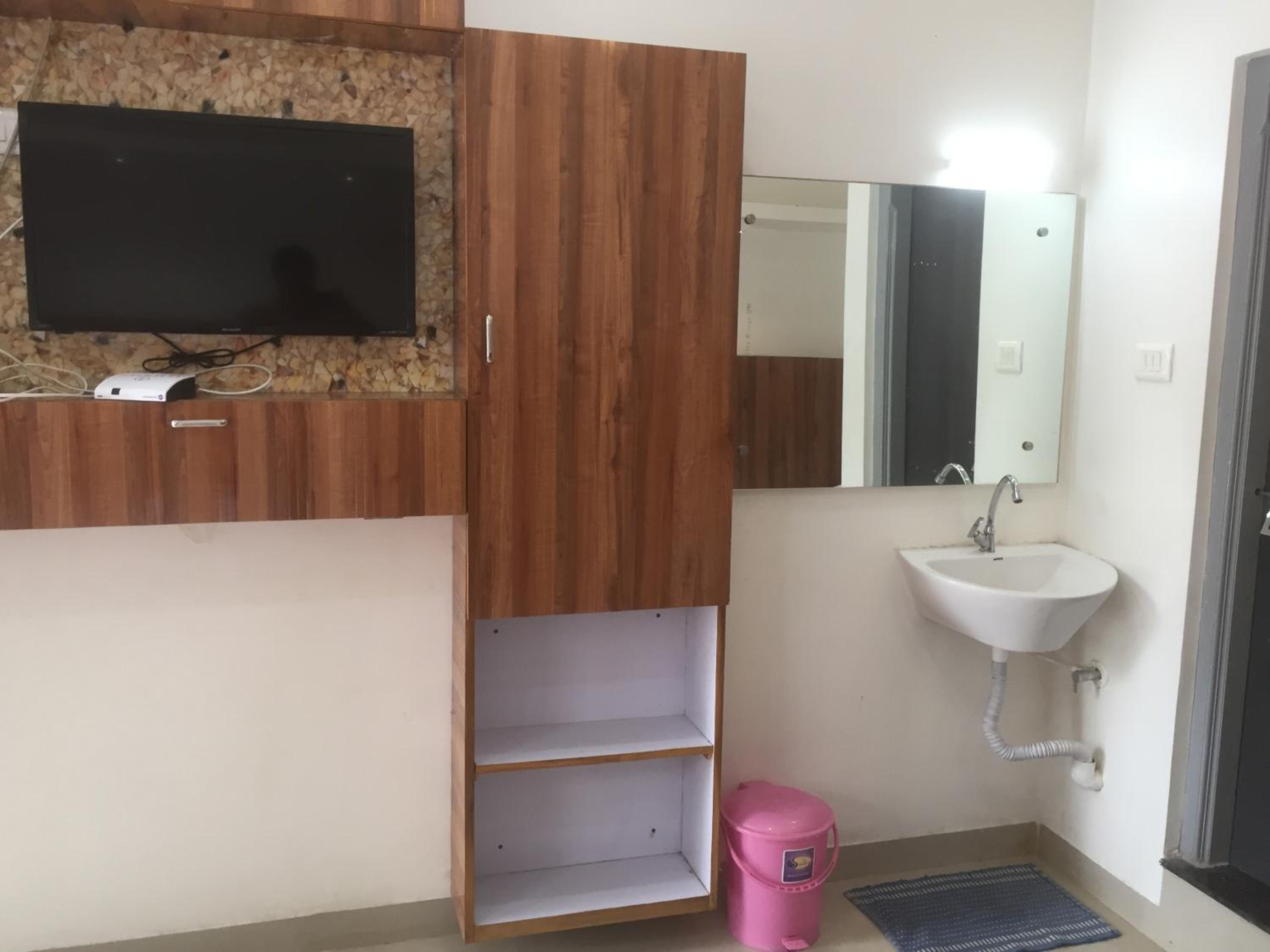 Standard Triple Room - Photo 5