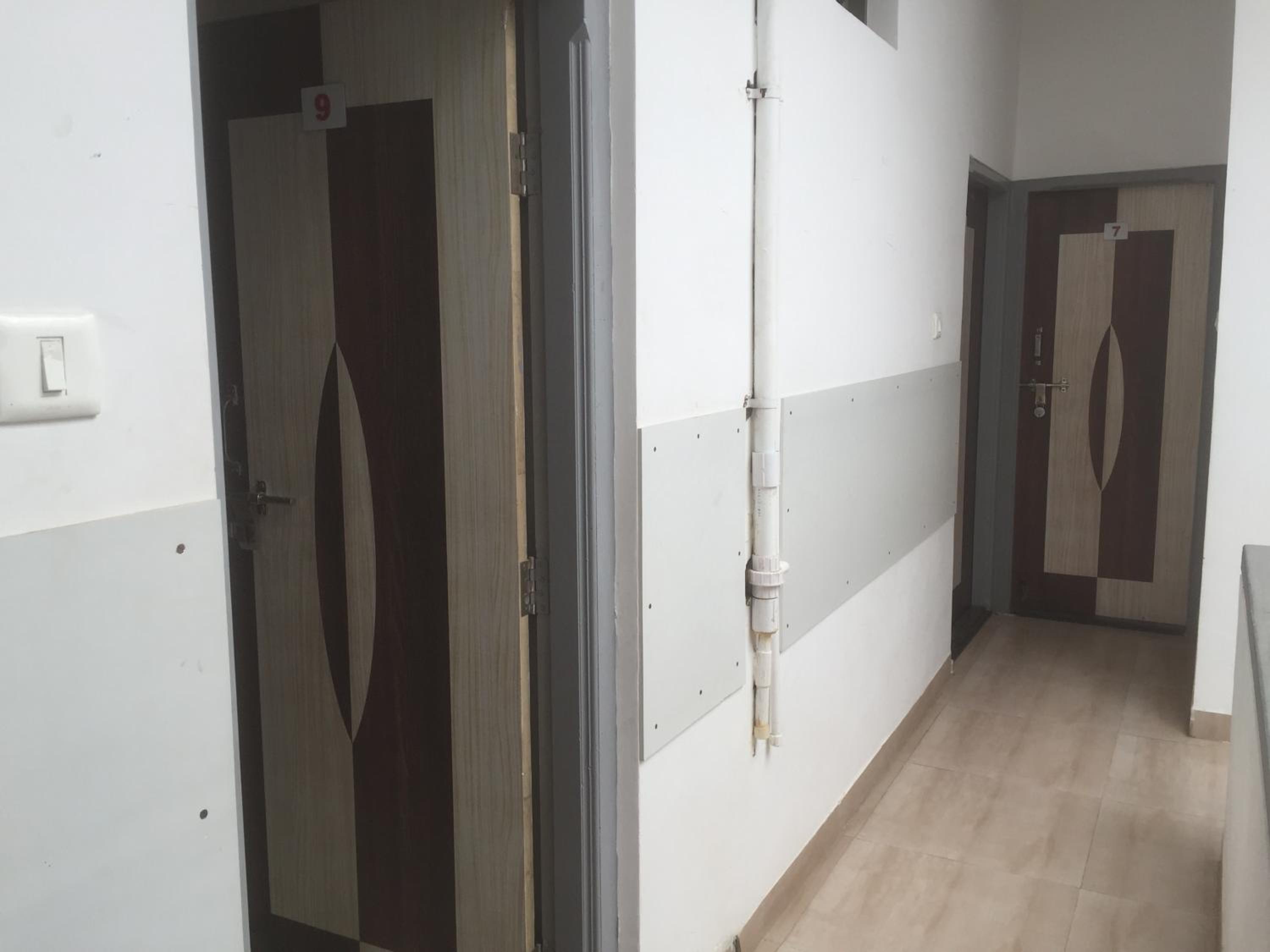 Standard Triple Room - Photo 11