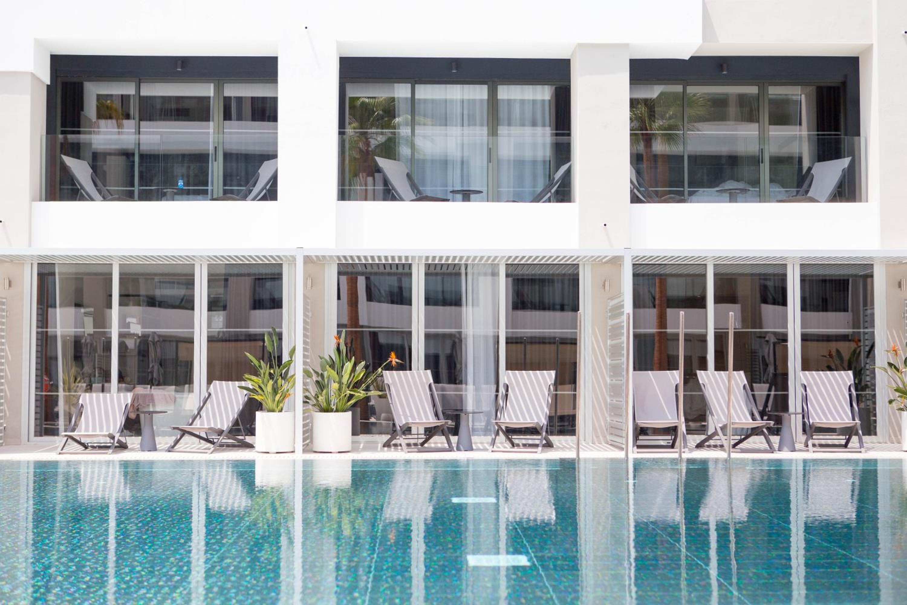 The Innside Premium Room with Swim Up - Photo 8