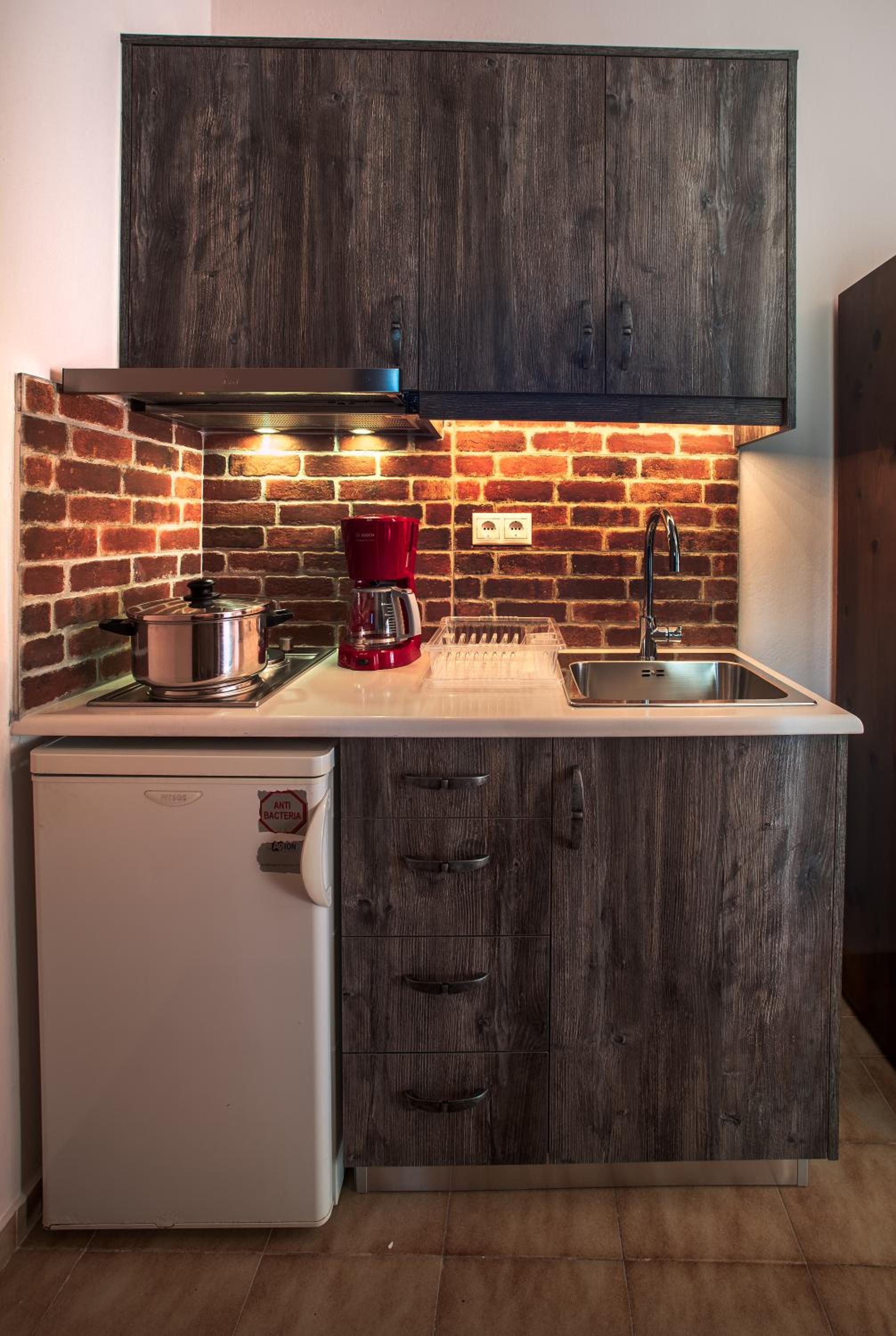 Studio Apartment photo 3