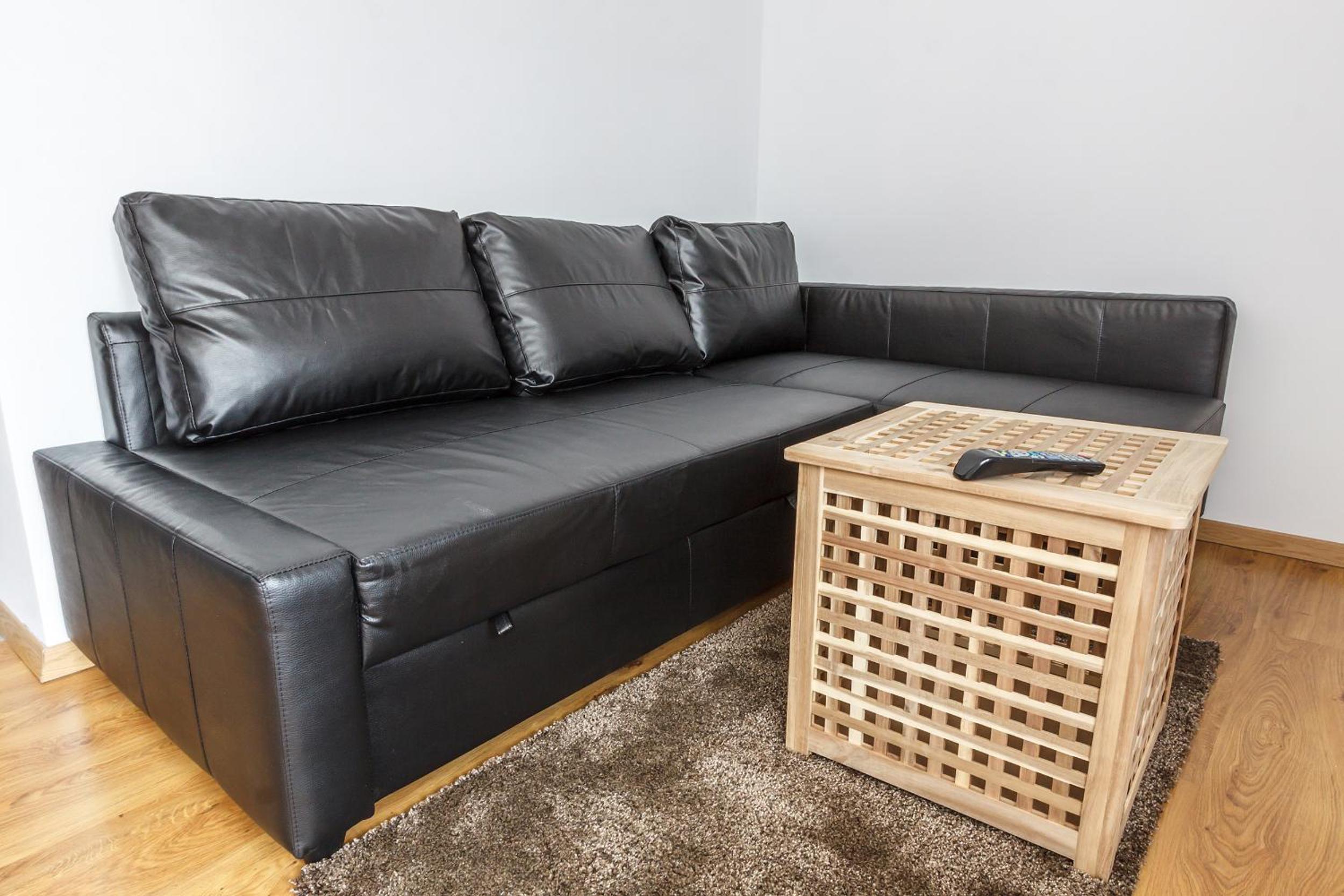 Apartment with Balcony - Photo 8