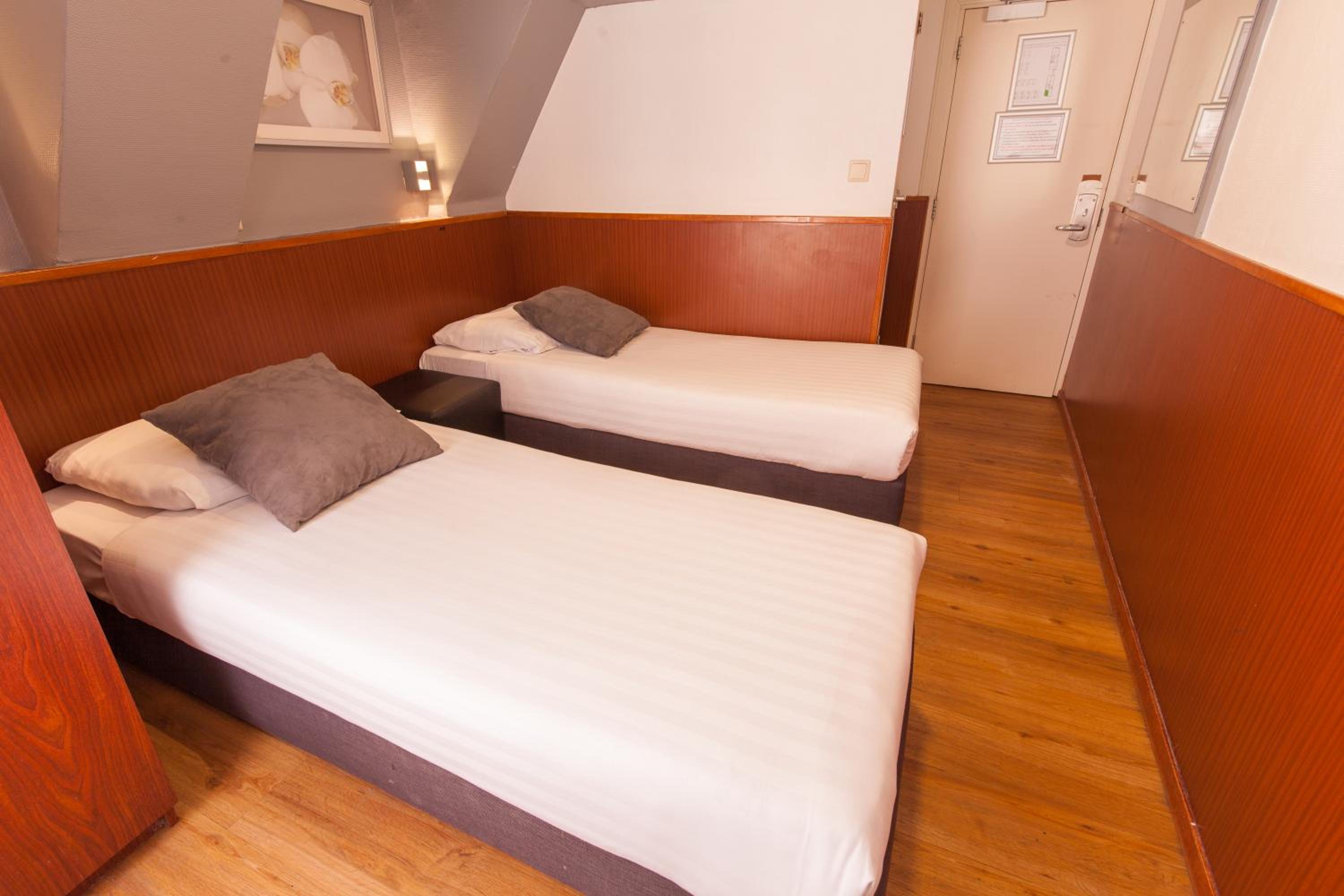 Twin Room photo 2