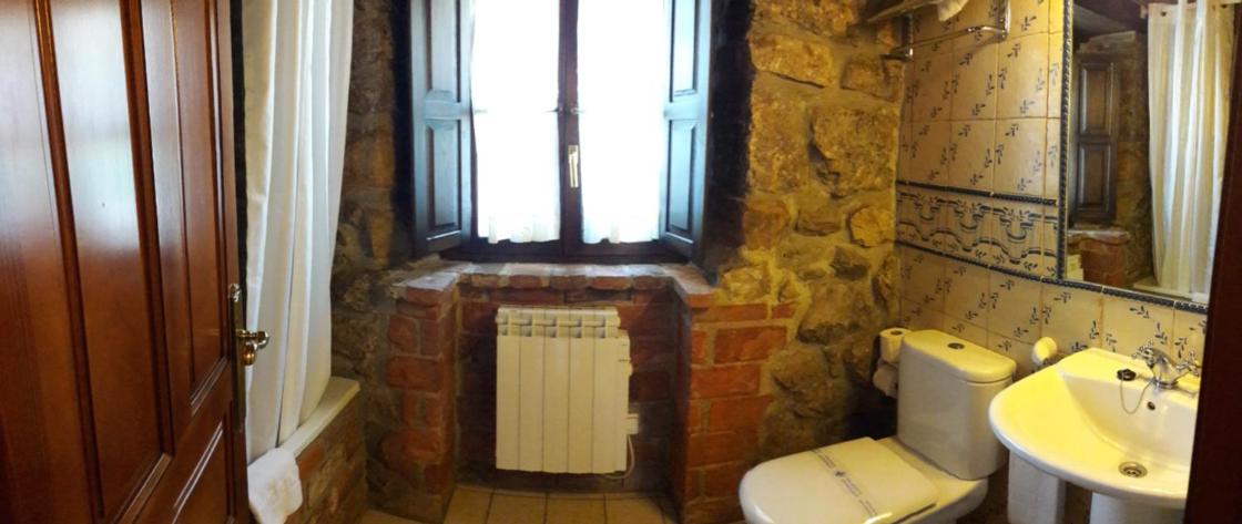 Double or Twin Room photo 2