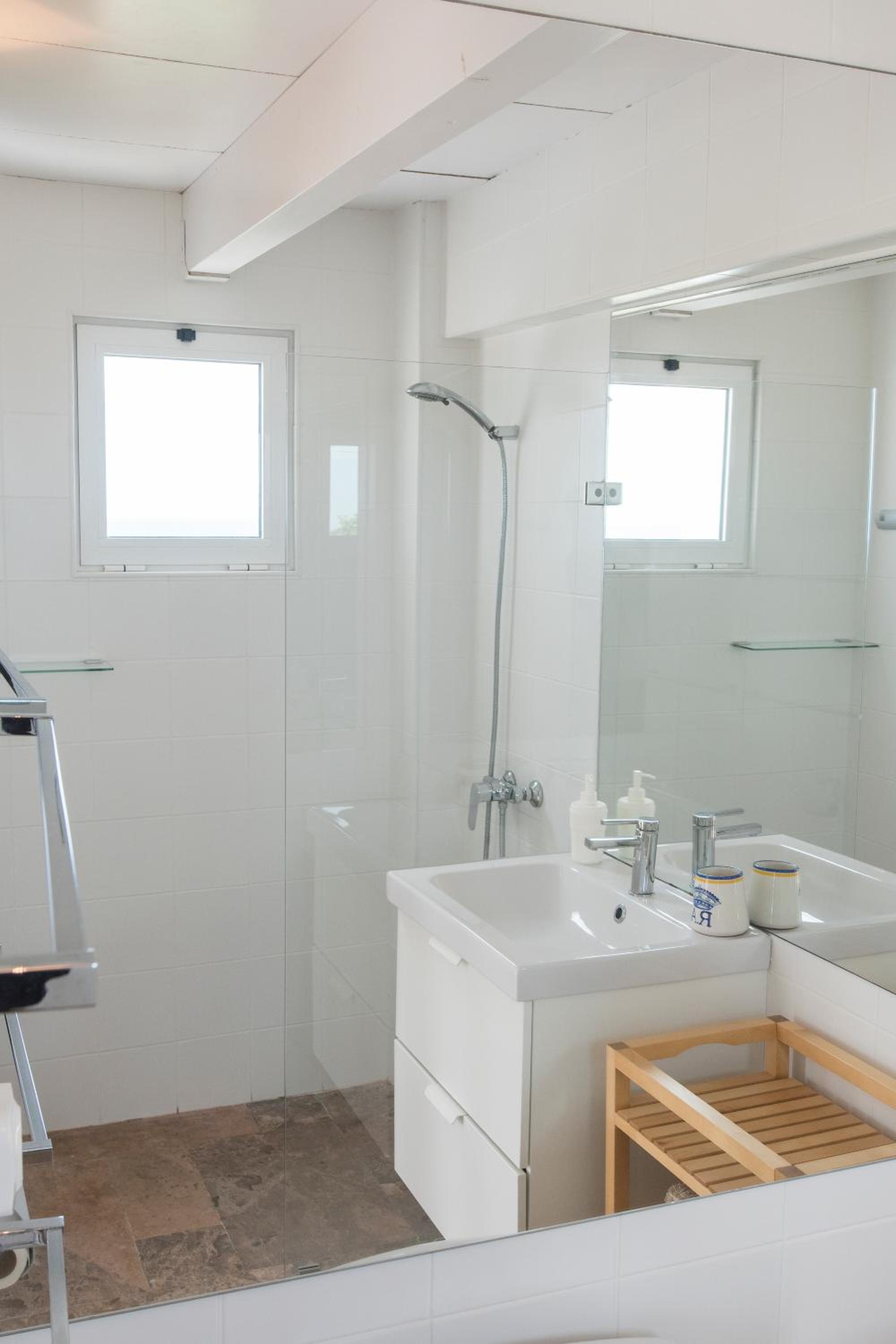 Studio Apartment with Sea View photo 3