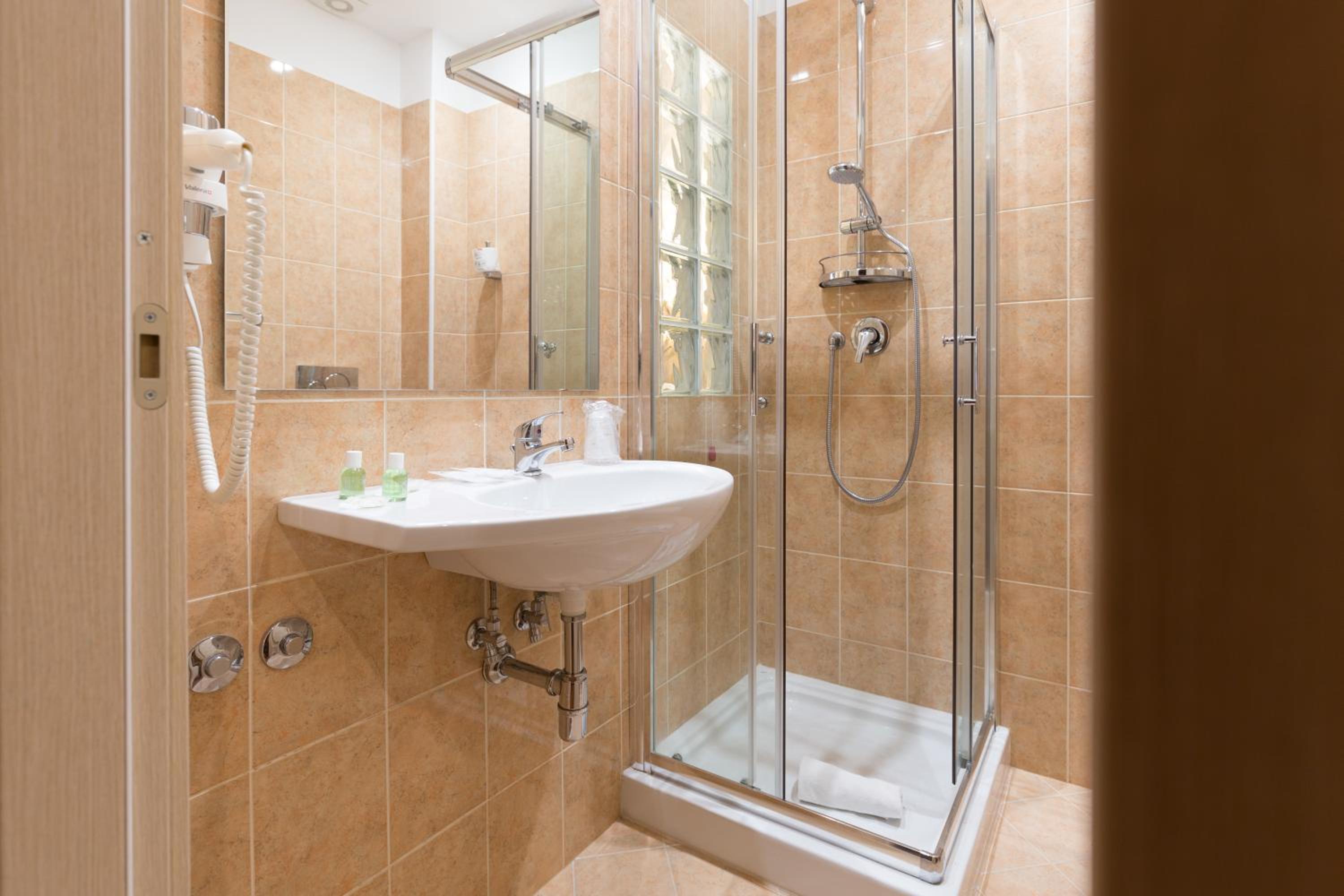 Superior Double Room - Photo 5