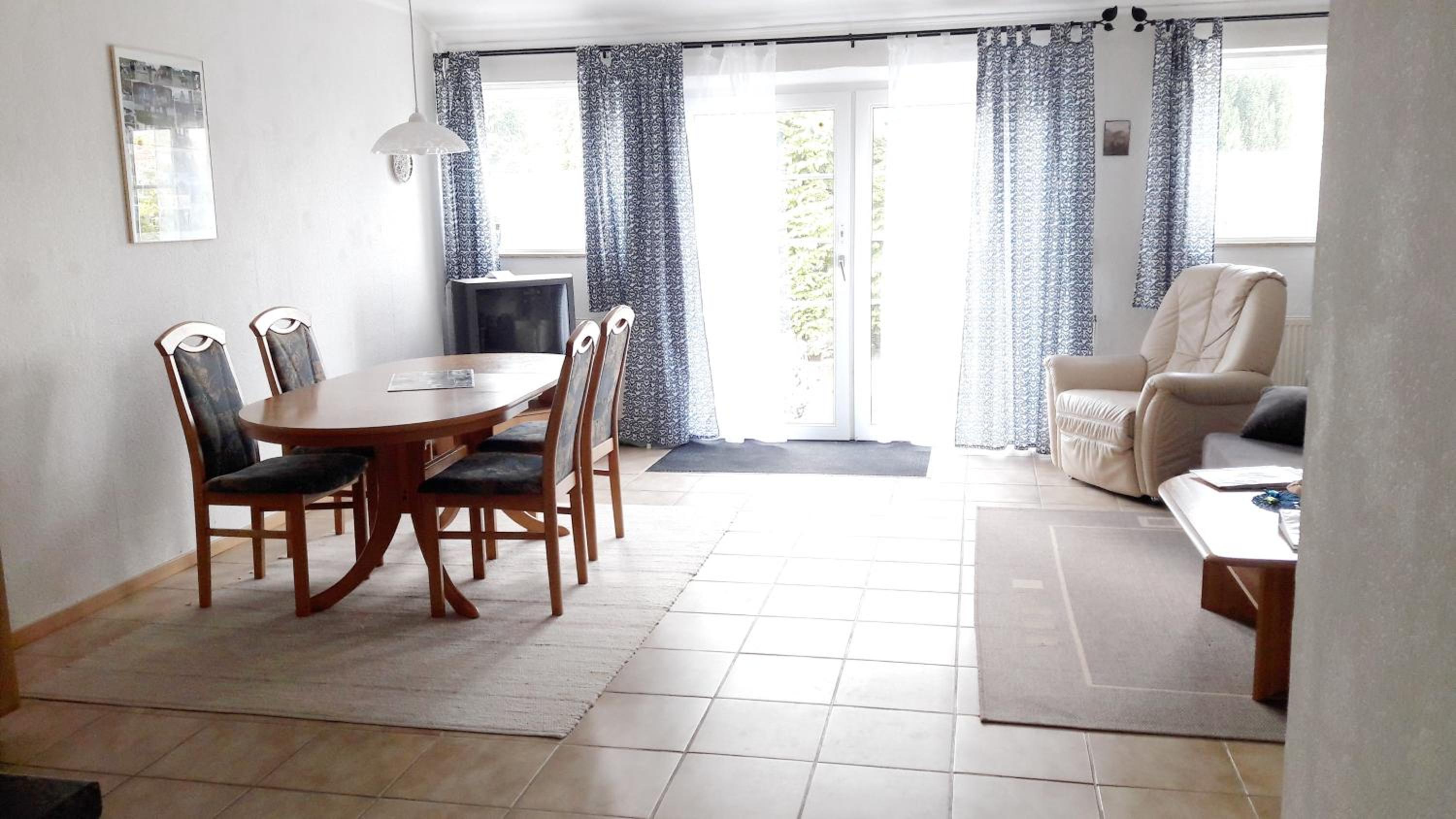 Apartment photo 2