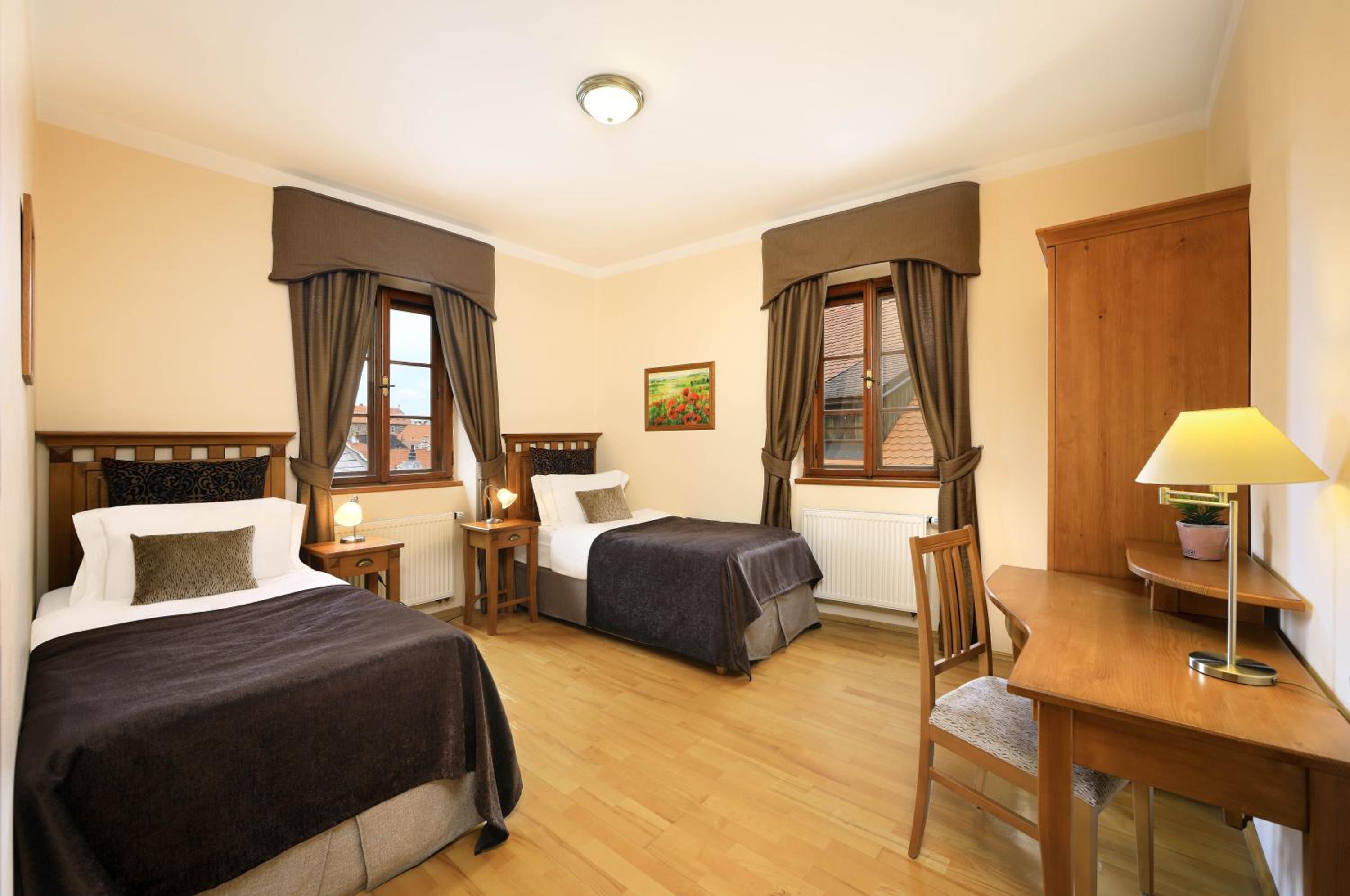 Apartment with Castle View - First Floor  photo 2