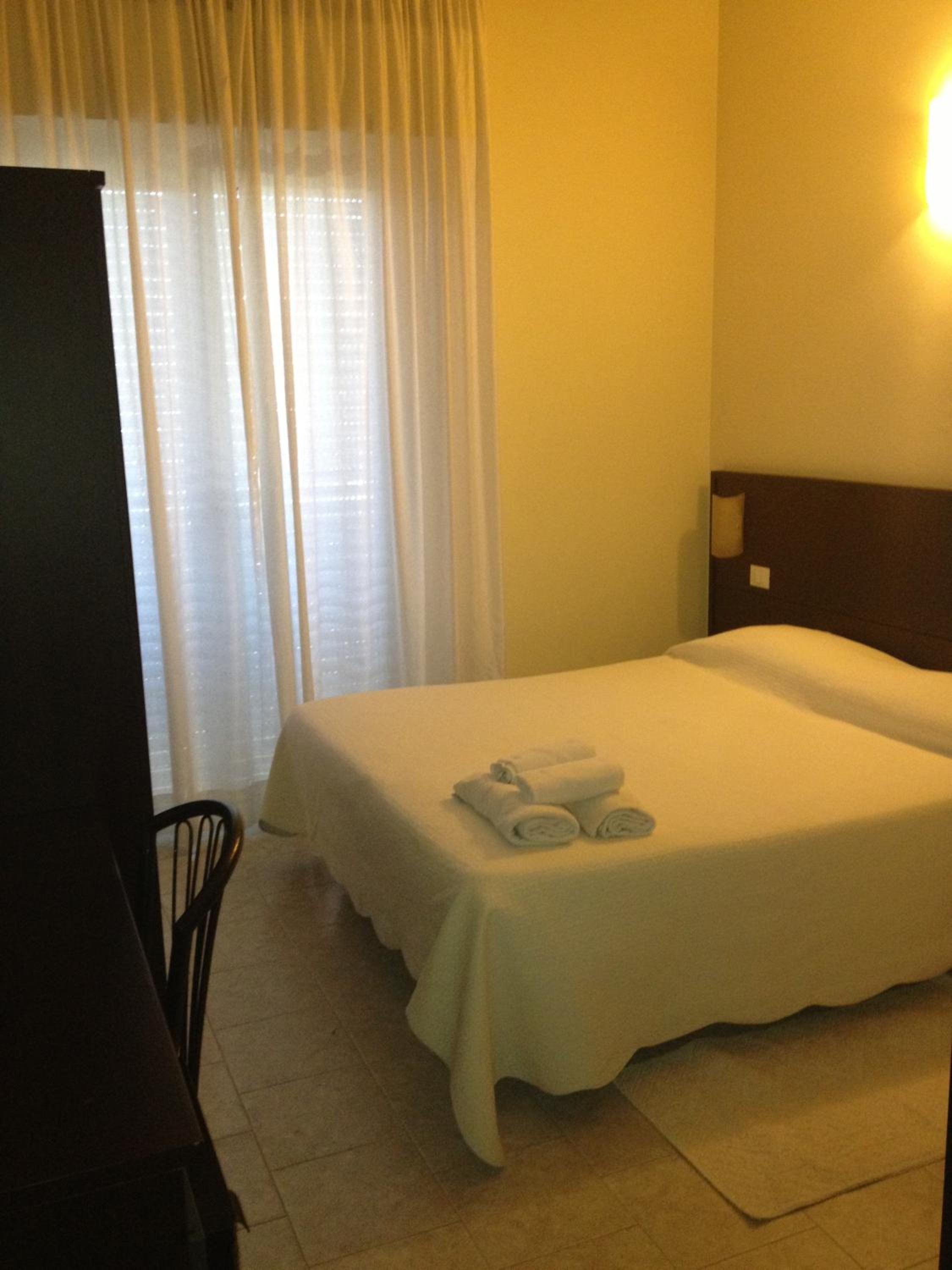 Double Room - Photo 19