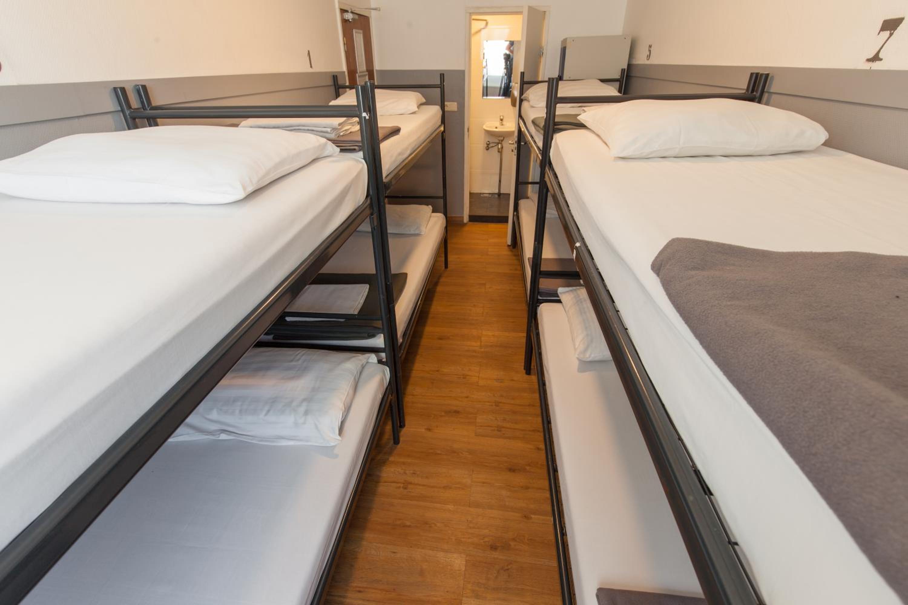 8-people Room Bunk Beds photo 1
