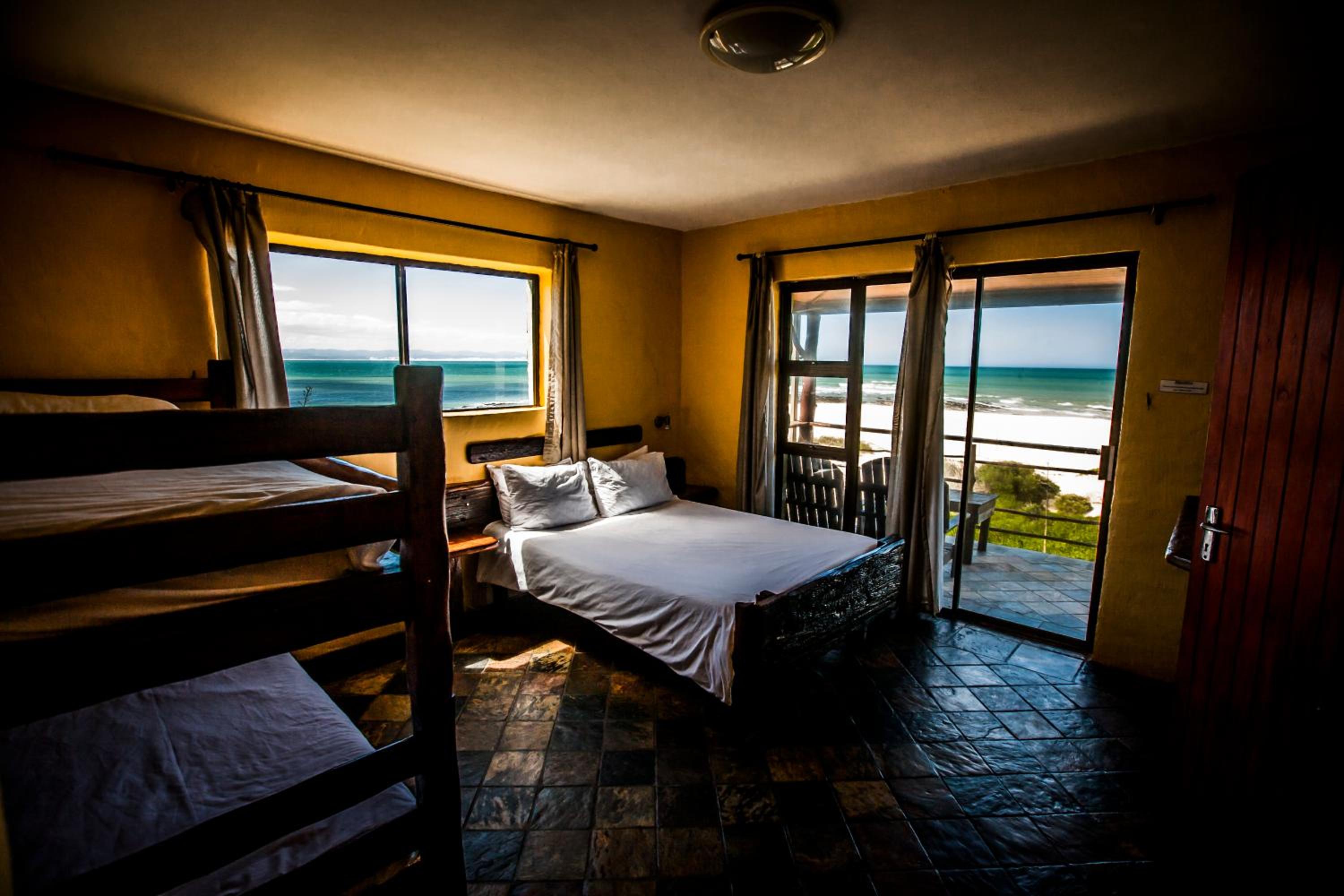 Double or Twin Room with Private Bathroom photo 3