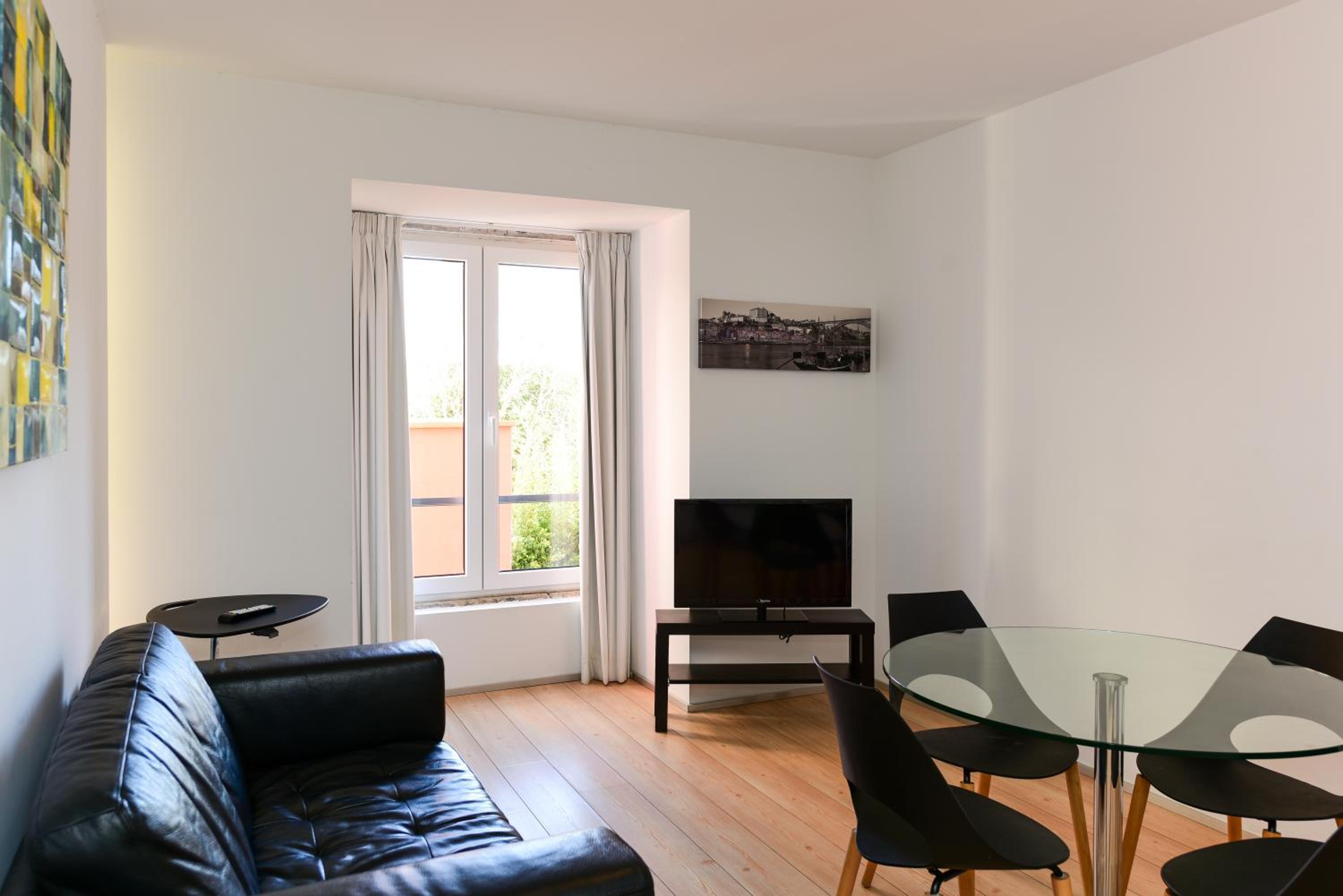 Superior Two bedroom Apartment photo 3