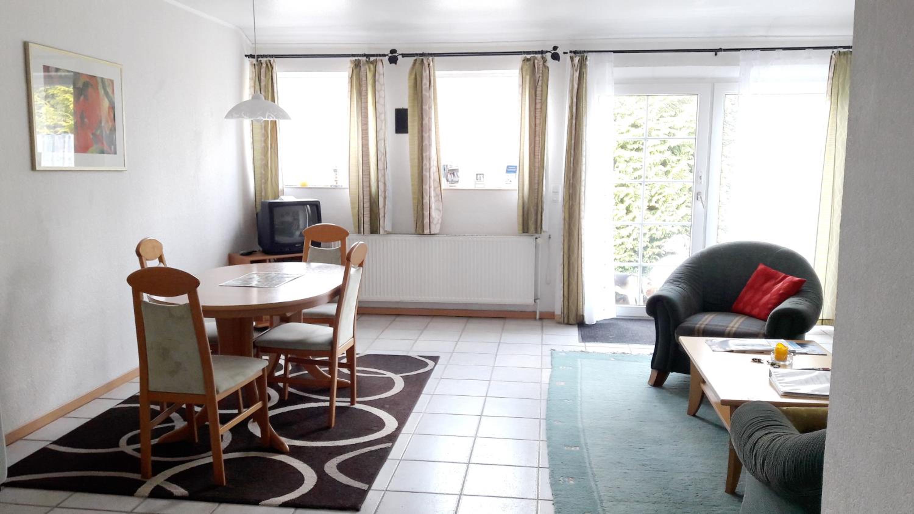 Apartment photo 3