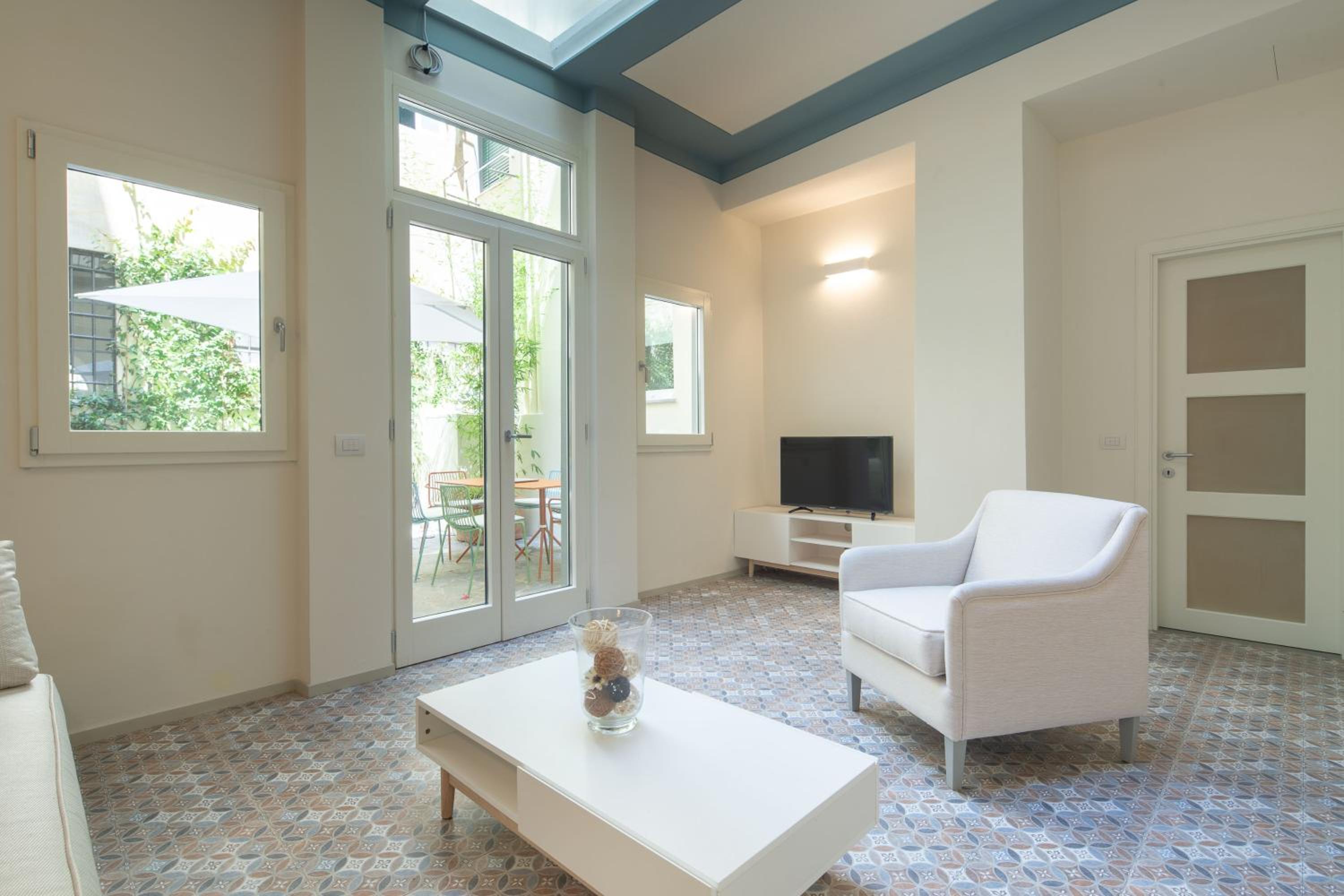 Apartment with Terrace photo 1