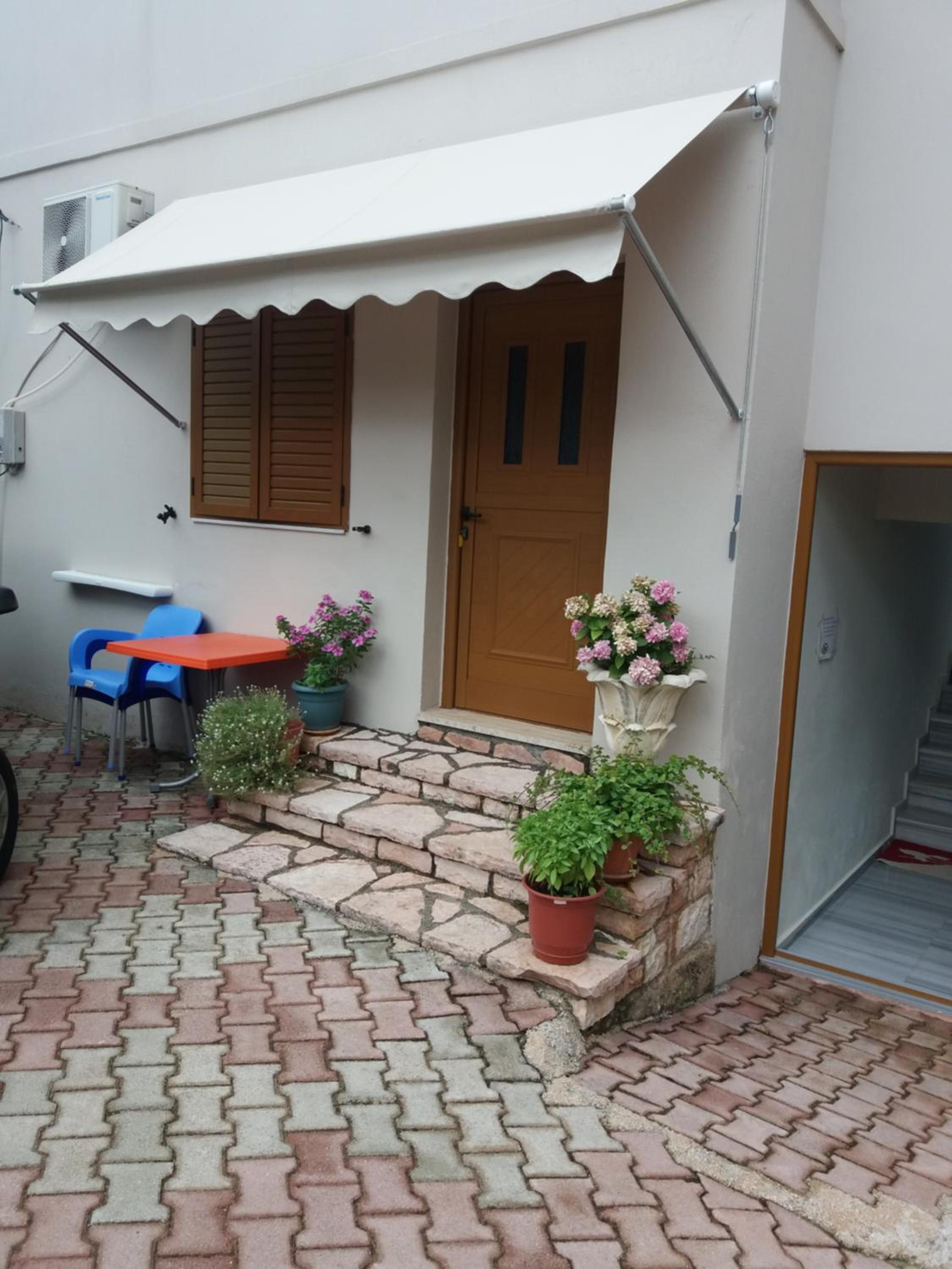 Apartment - Ground Floor photo 1