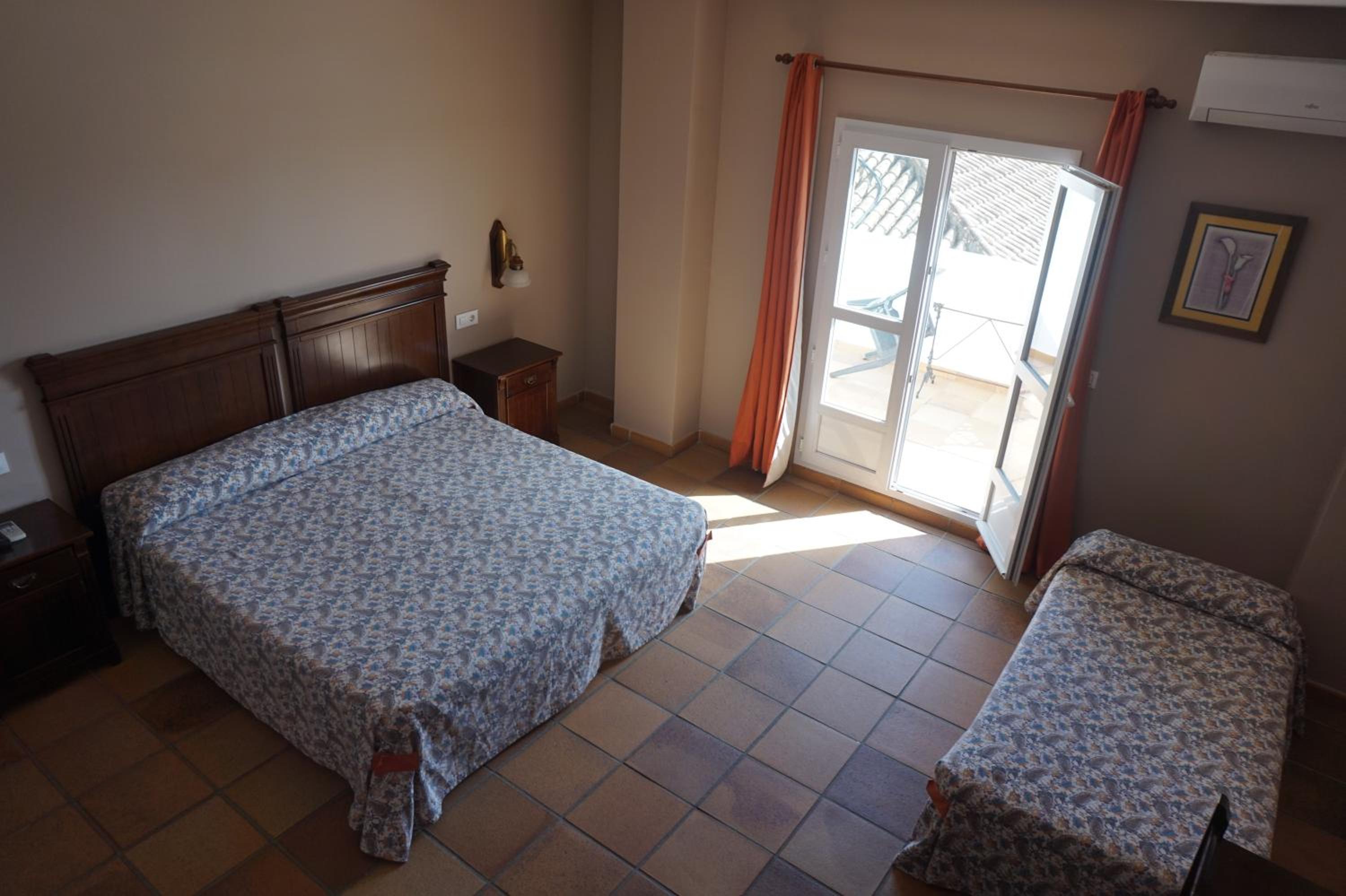 Habitación Triple Clásica