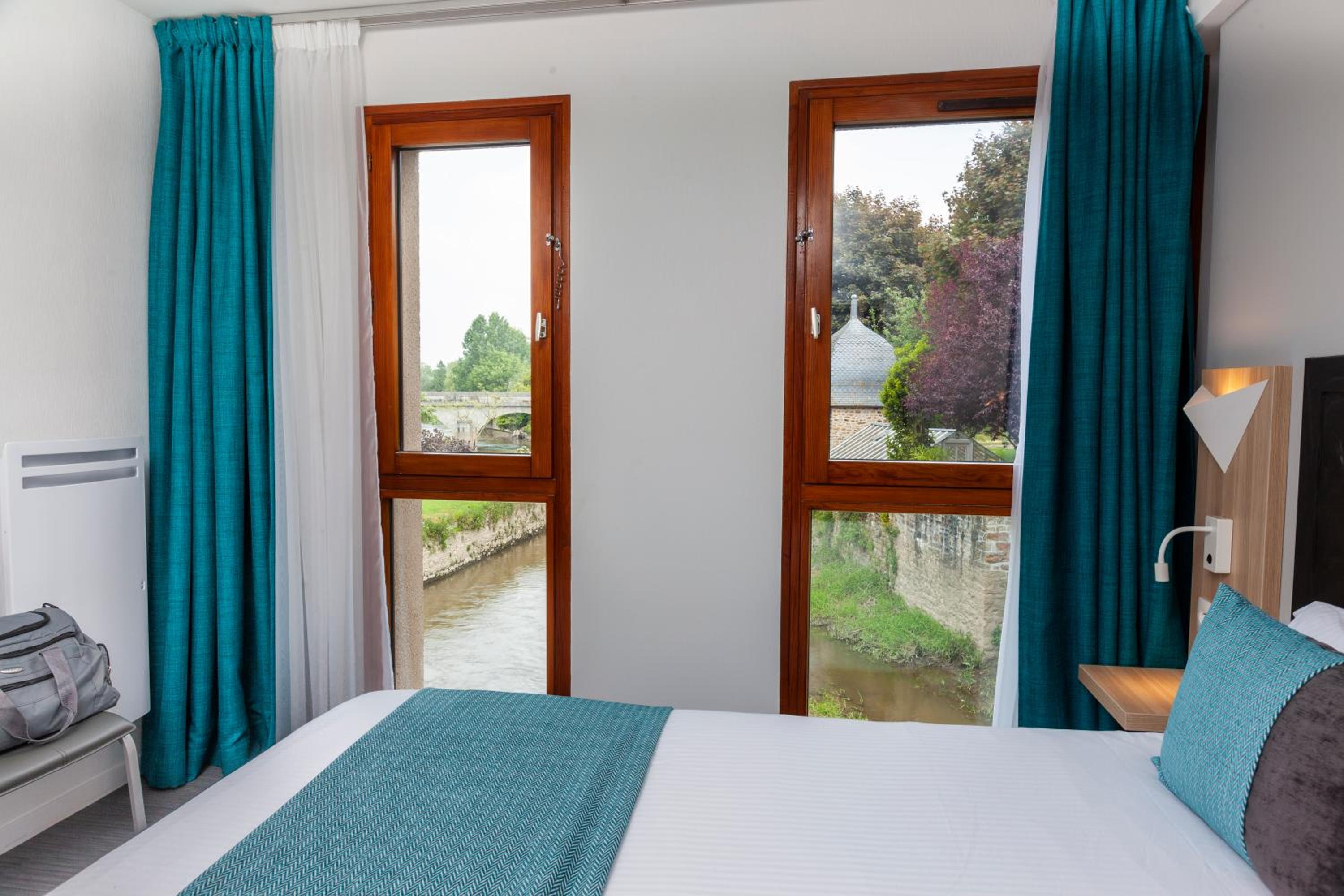 Comfort Room with River View - Photo 8