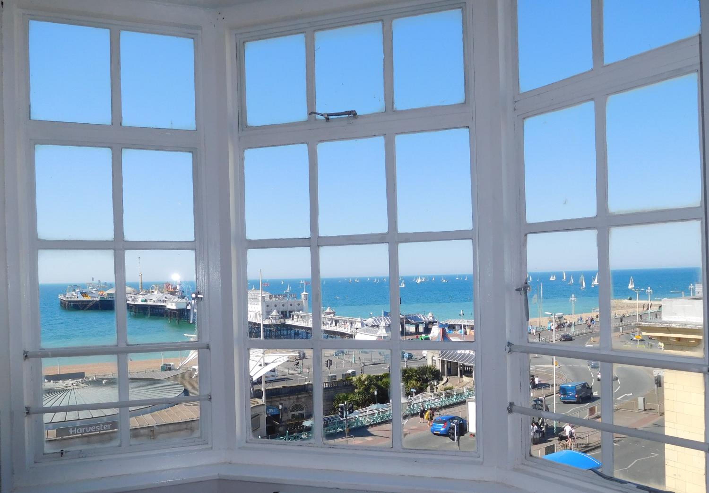Apartment with Sea View - Photo 4