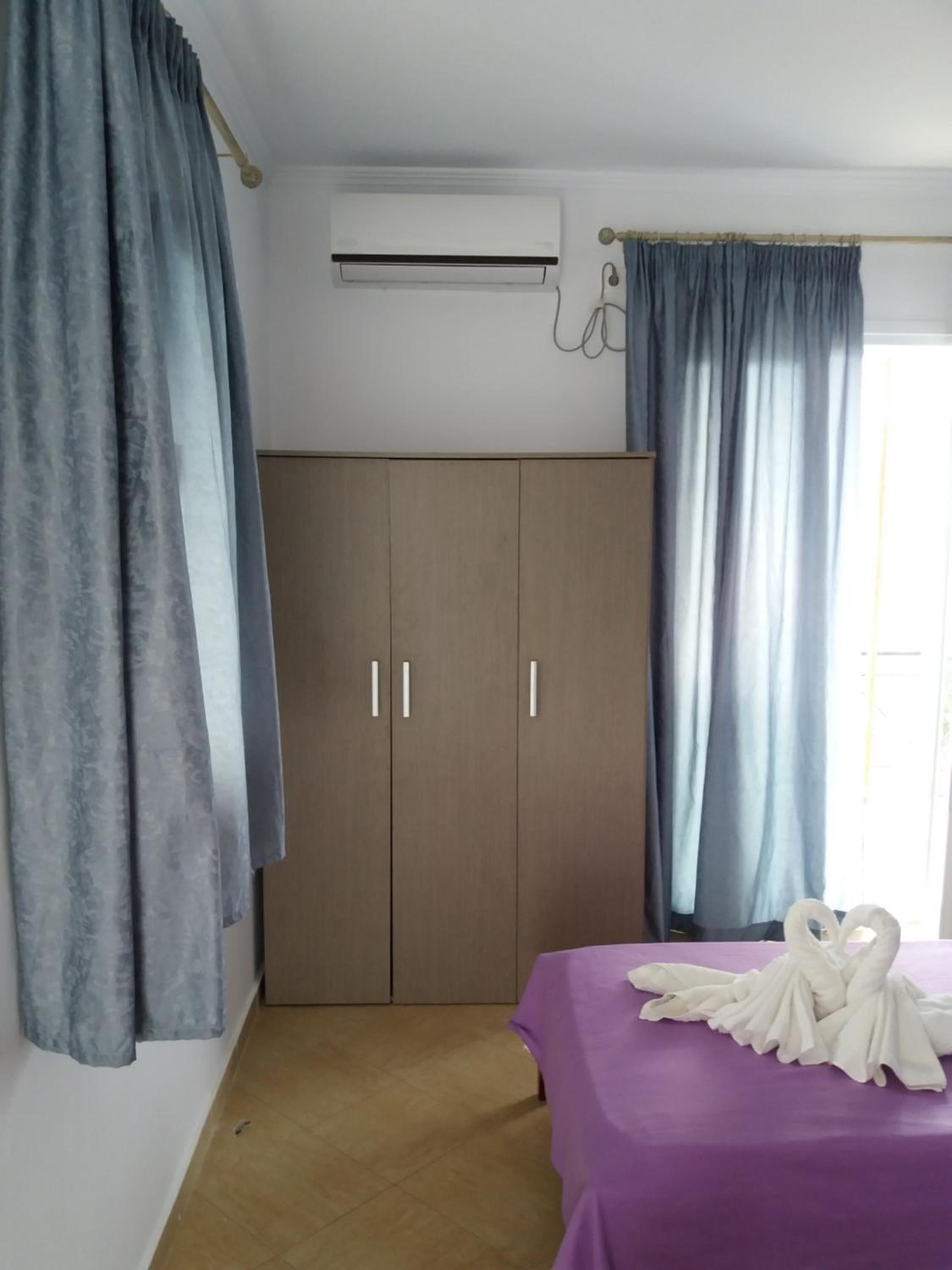 Triple Room with Sea View - Photo 18