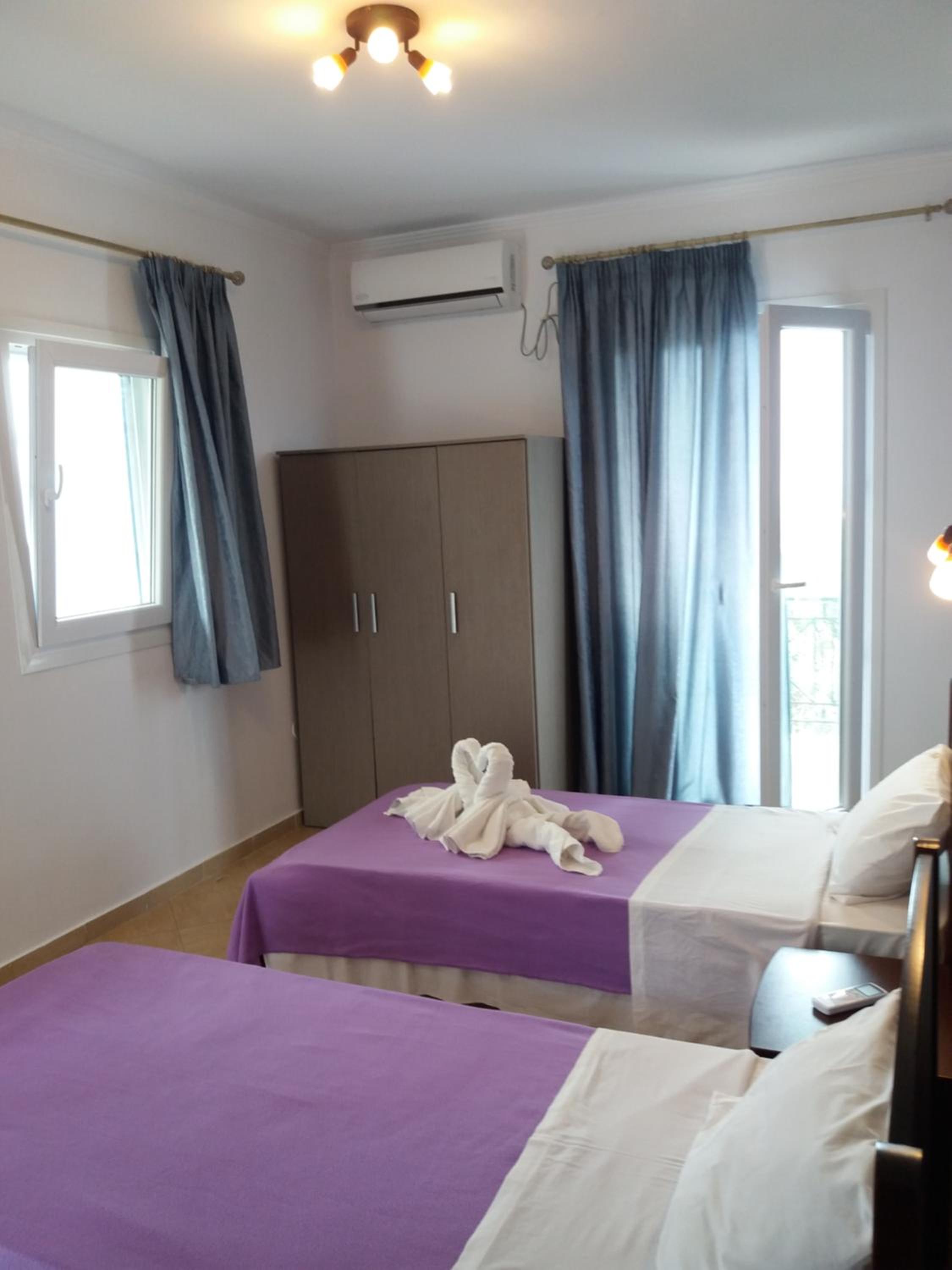 Triple Room with Sea View - Photo 20