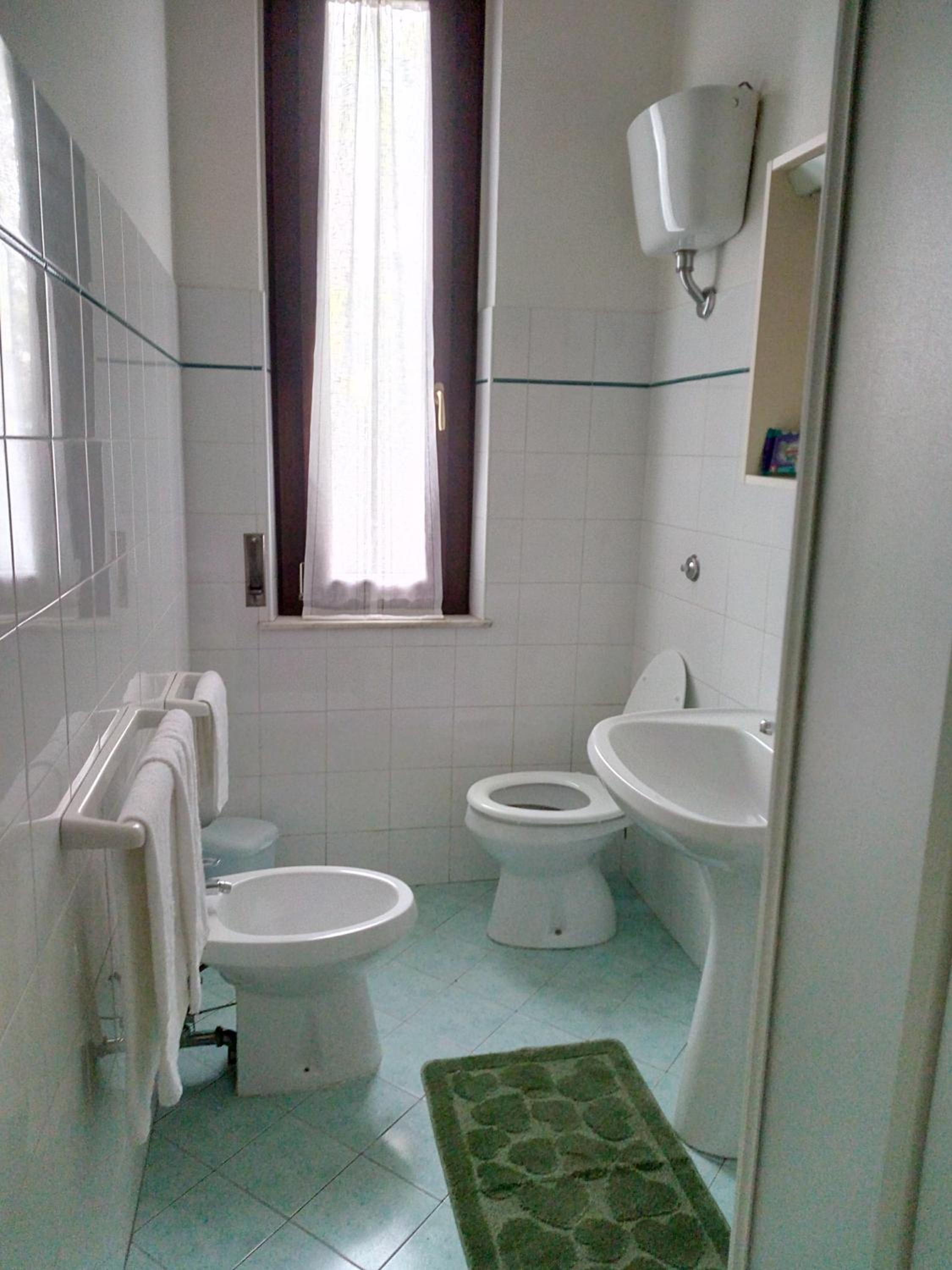 One-Bedroom Apartment - Photo 5